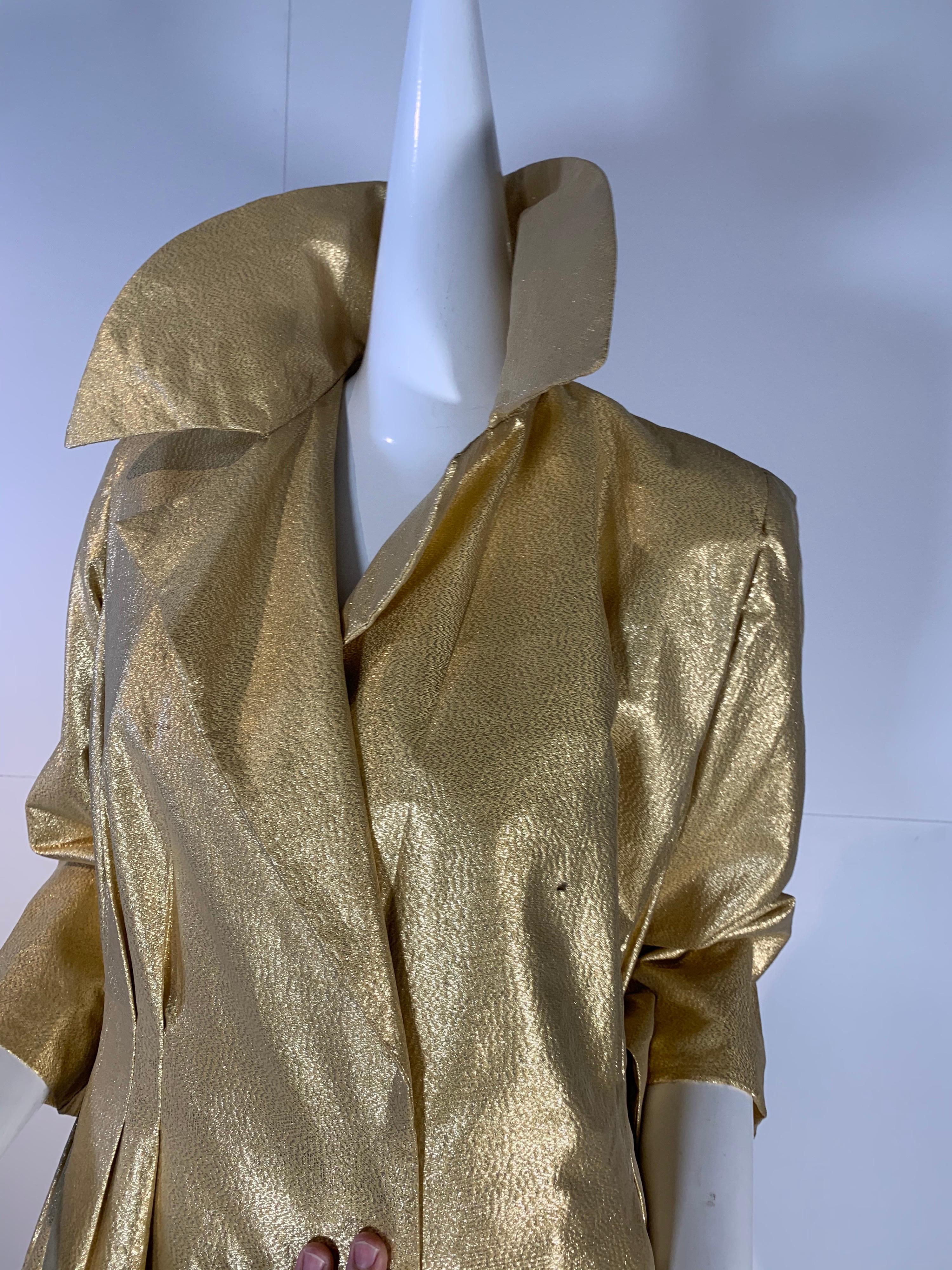 1950 Gold Lame ShowGirl Belted Trench Coat W/Notched Collar Size 6 For Sale 4