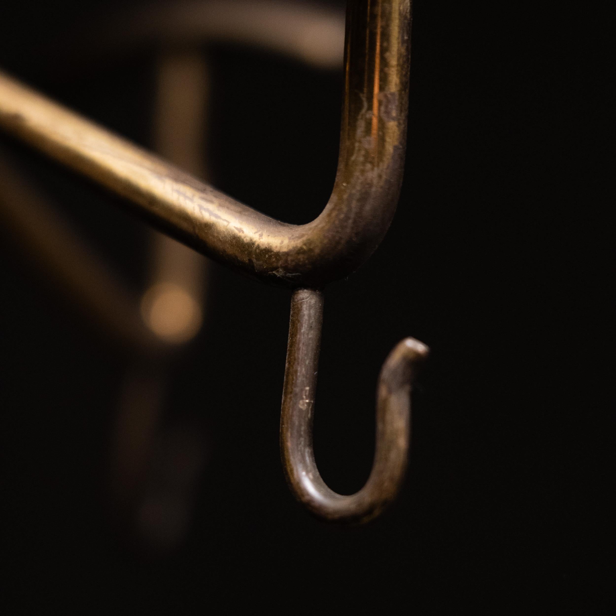 Appendiabiti in ferro e ottone di Azucena Apendiabiti del 1950 in vendita 1