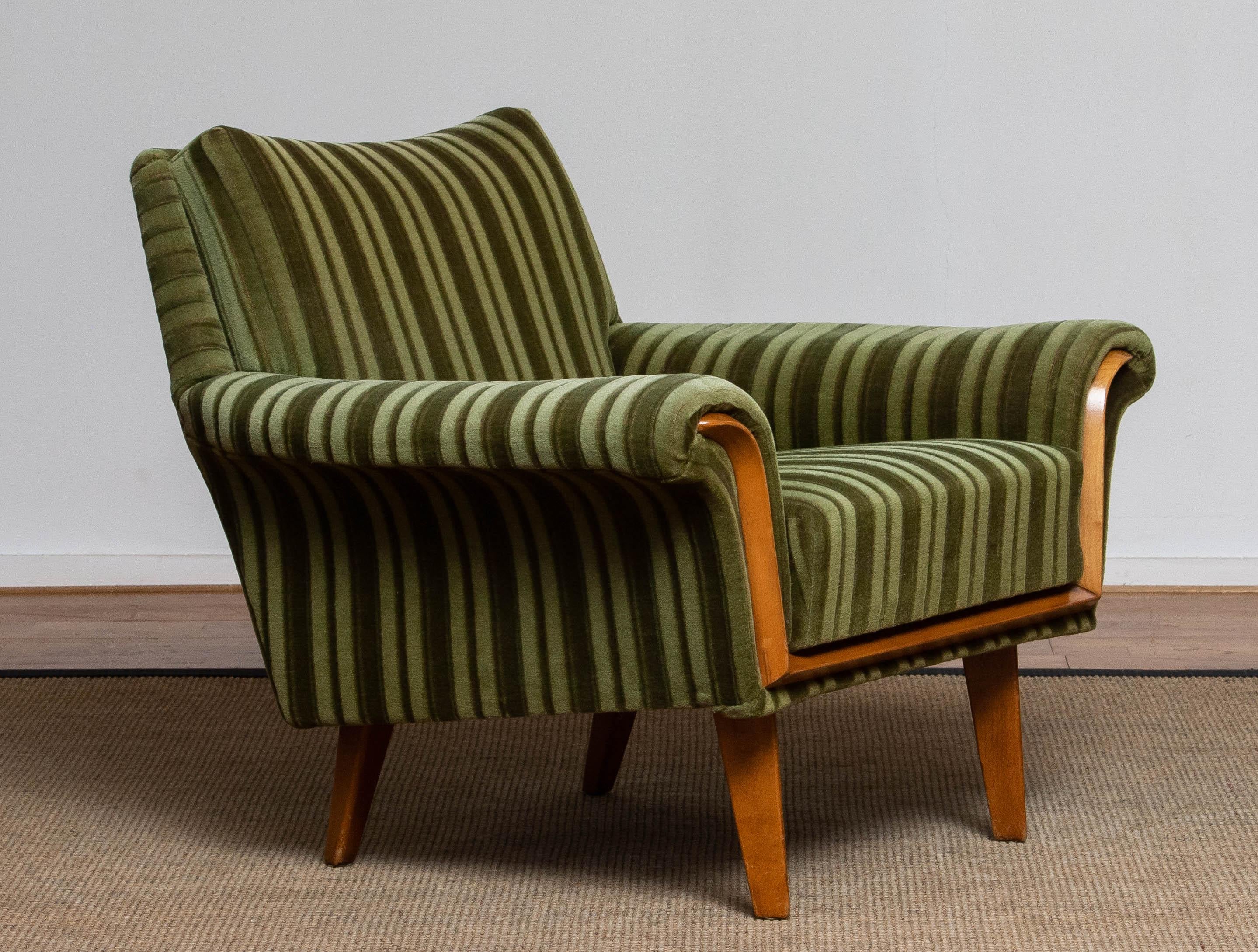 1950 Italian Green Striped Velvet Lounge / Easy / Club Chair with Beech Details 3