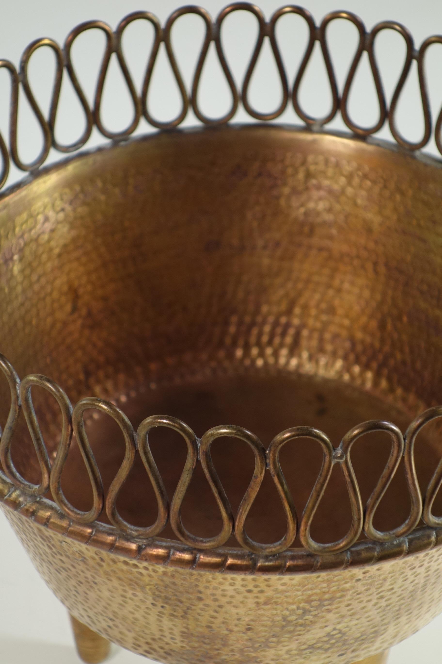 1950 Italian Mid Century Design Gio Ponti style Metal Brass Copper Vase For Sale 2