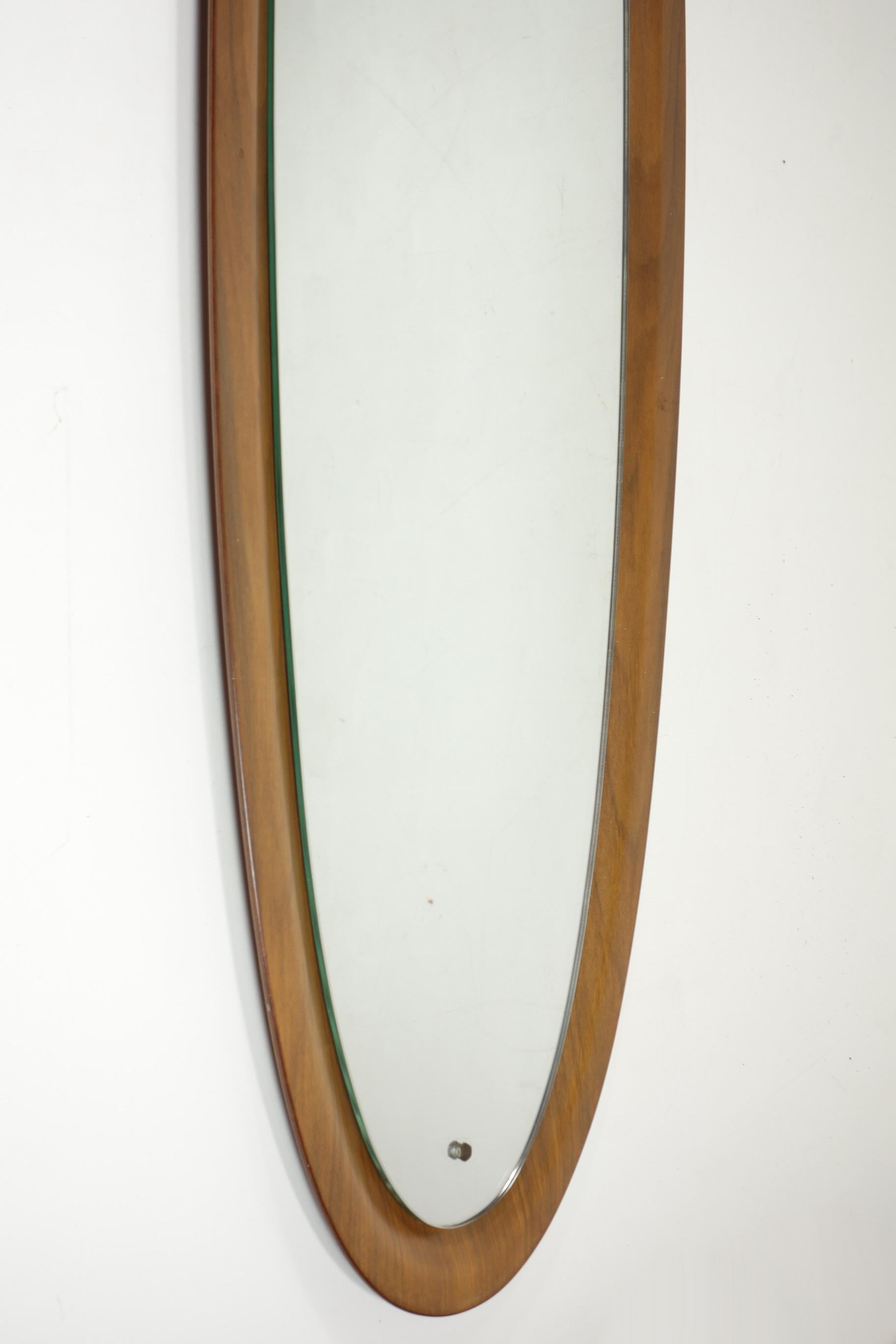 Mid-Century moderno Specchio da parete in legno di tek del 1950, design italiano del Mid Century Moderno in vendita