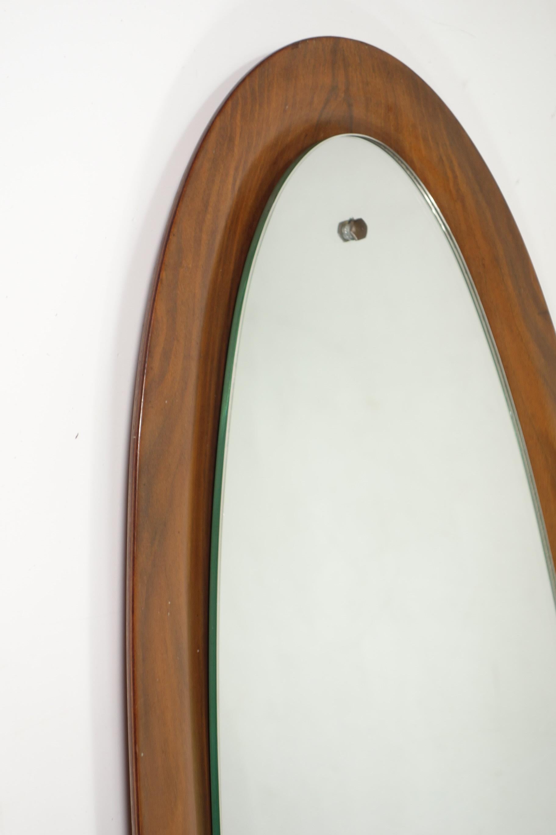 Italiano Specchio da parete in legno di tek del 1950, design italiano del Mid Century Moderno in vendita