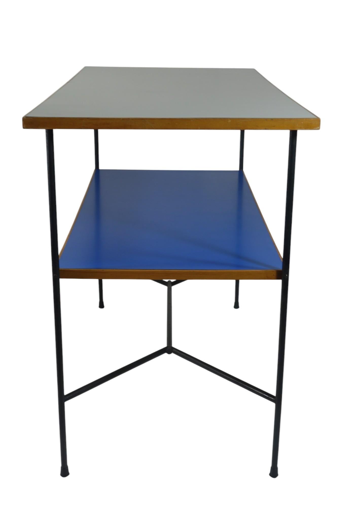 1950 Italienisches Mid Century Modernist Design Giulio Zappa Att. Blauer Formica-Tisch (Moderne der Mitte des Jahrhunderts) im Angebot