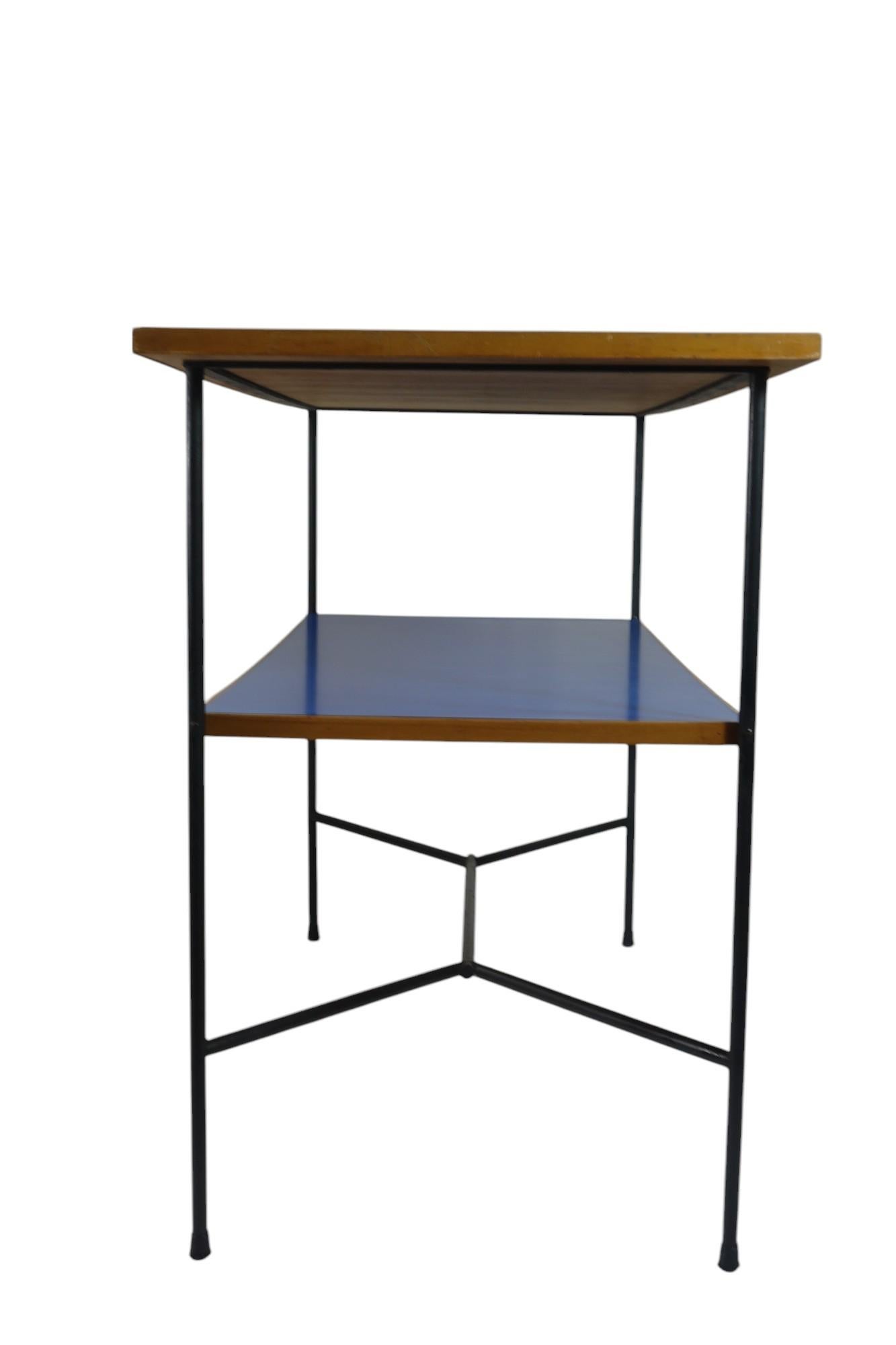 1950 Italienisches Mid Century Modernist Design Giulio Zappa Att. Blauer Formica-Tisch im Zustand „Hervorragend“ im Angebot in Brescia, IT