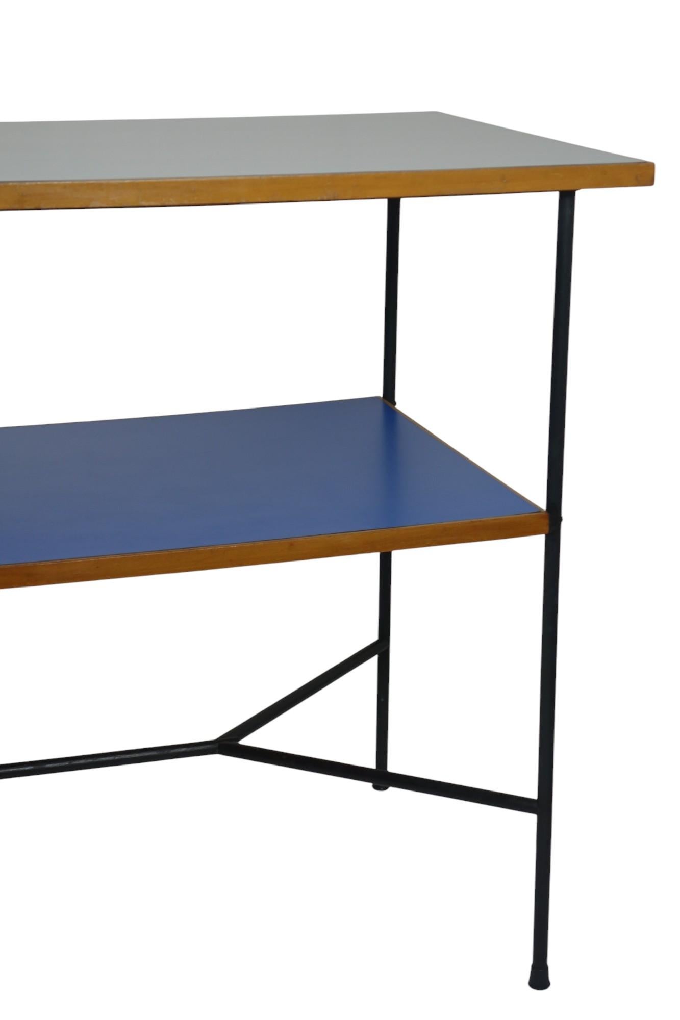 1950 Italienisches Mid Century Modernist Design Giulio Zappa Att. Blauer Formica-Tisch im Angebot 1