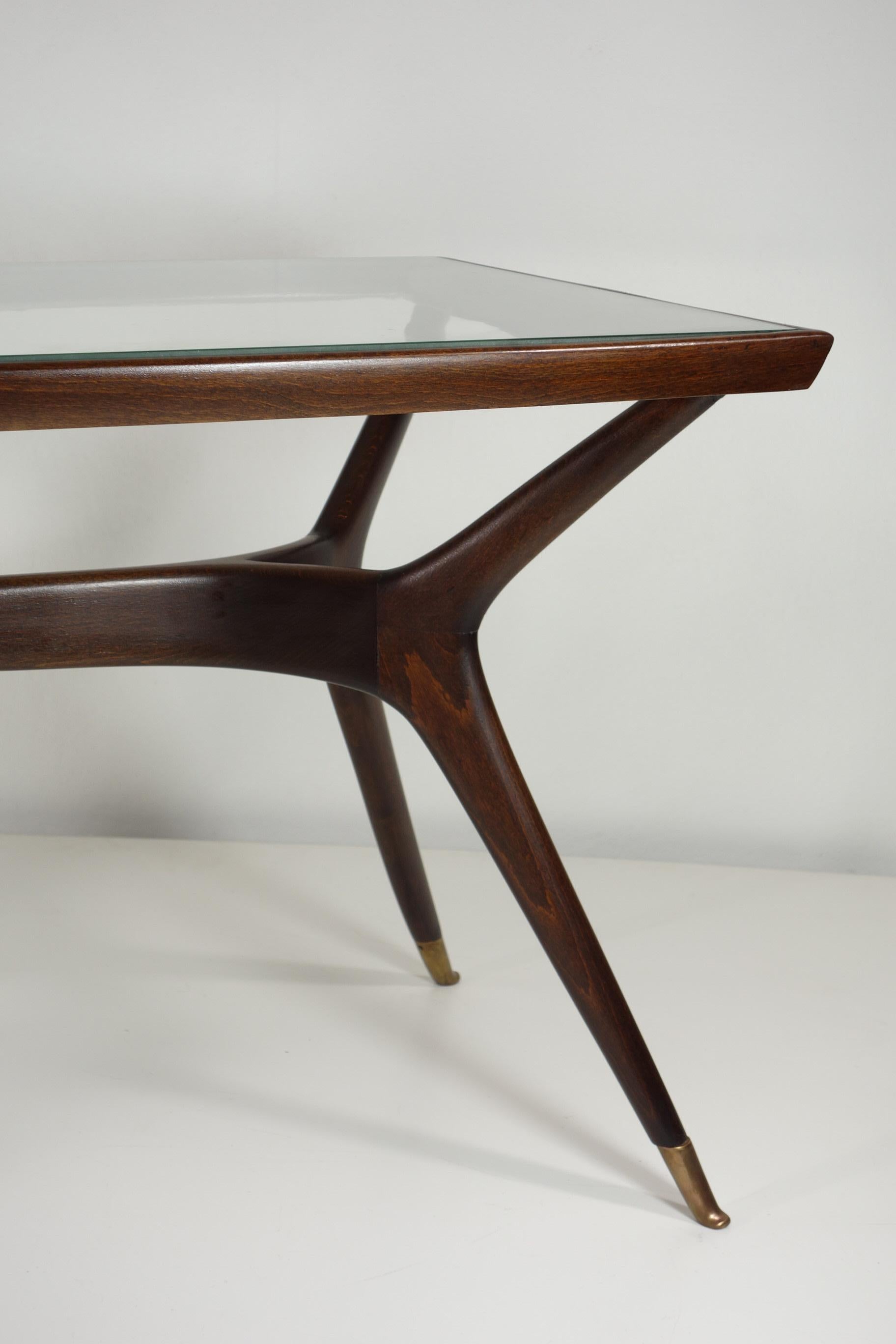 1950 Italienischer Mid Century Modernist Design Ico Parisi Stil Wood Couchtisch (Mitte des 20. Jahrhunderts) im Angebot