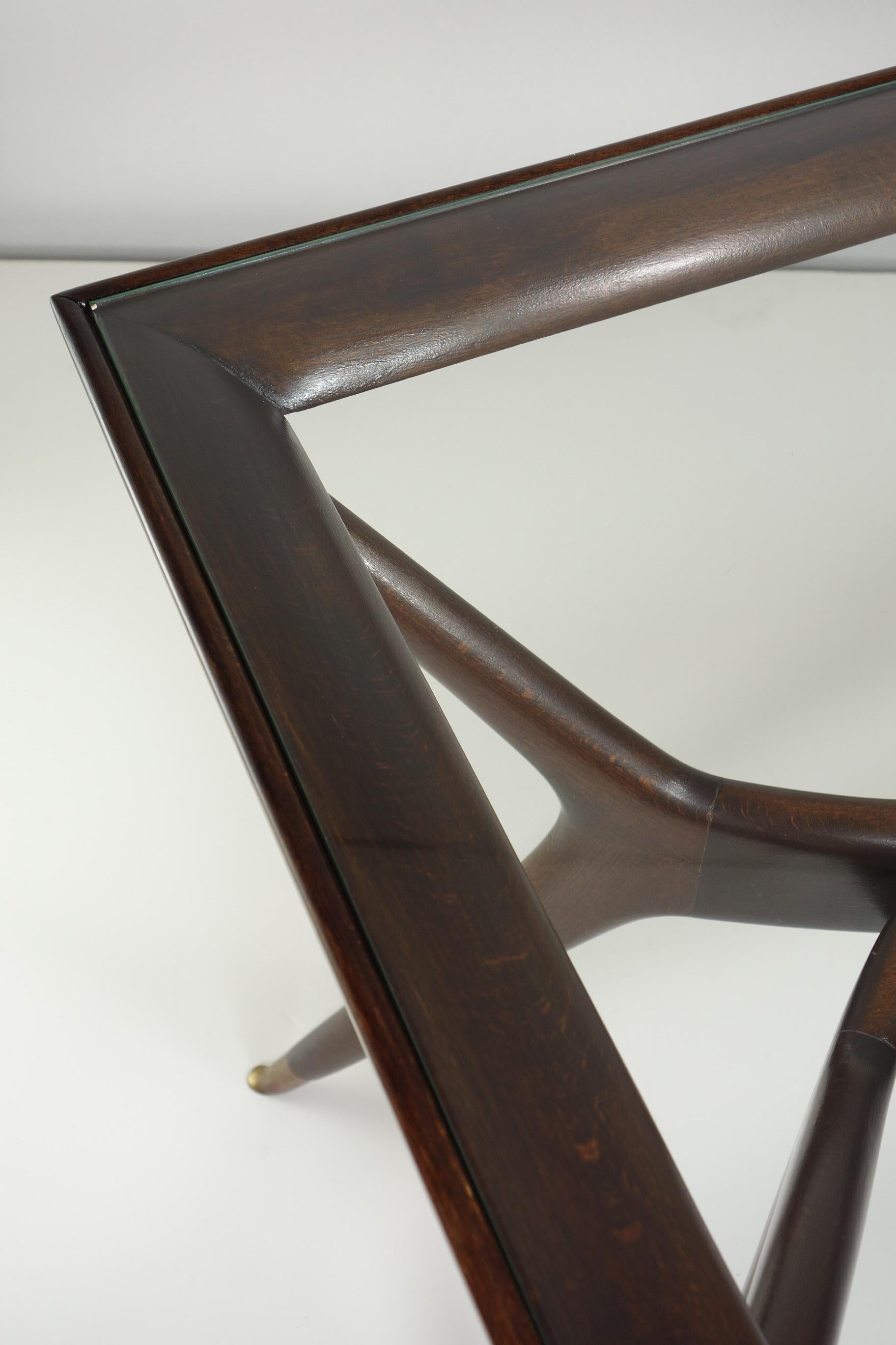 1950 Italienischer Mid Century Modernist Design Ico Parisi Stil Wood Couchtisch im Angebot 1
