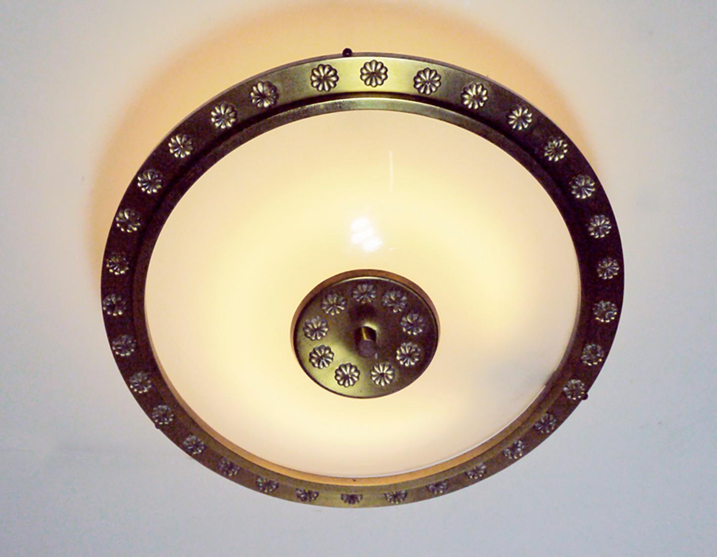 Ottone Lampadario a incasso a raggiera italiano del 1950 alla maniera di Arredoluce in vendita