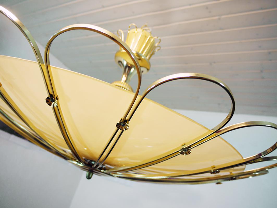 1950 Italy Starburst Flush Mount Chandelier in the Manner of Arredoluce In Good Condition For Sale In Niederdorfelden, Hessen