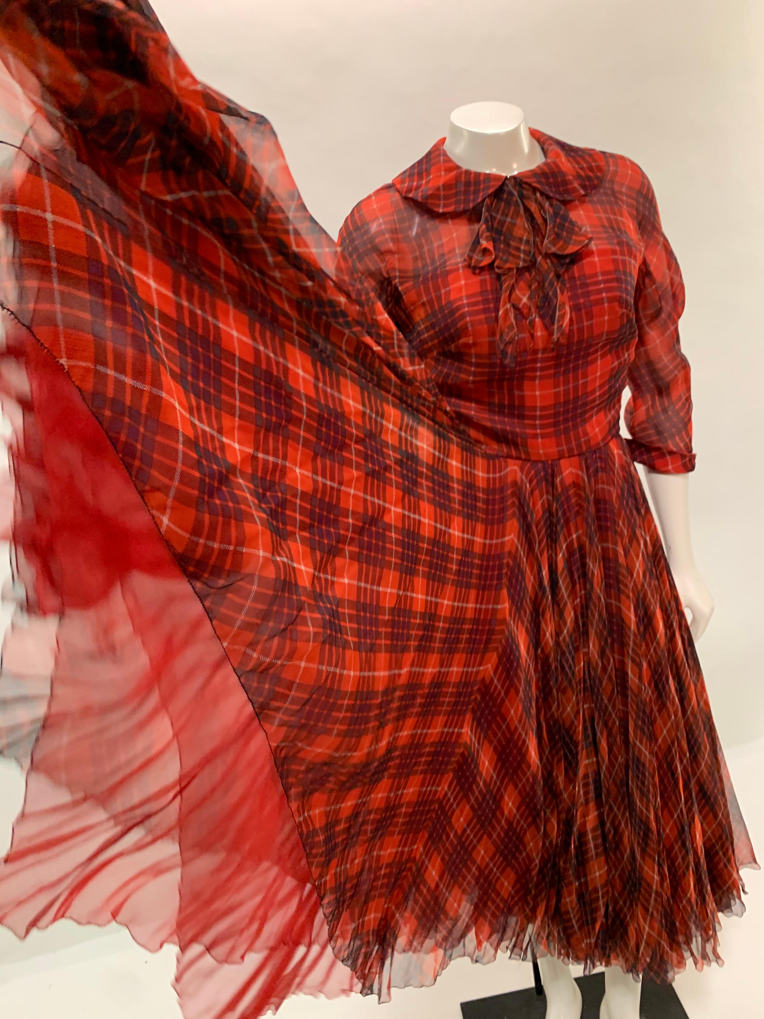 1950 James Galanos Red & Black Plaid Silk Chiffon Dress w/ Structured Under-Bust For Sale 11