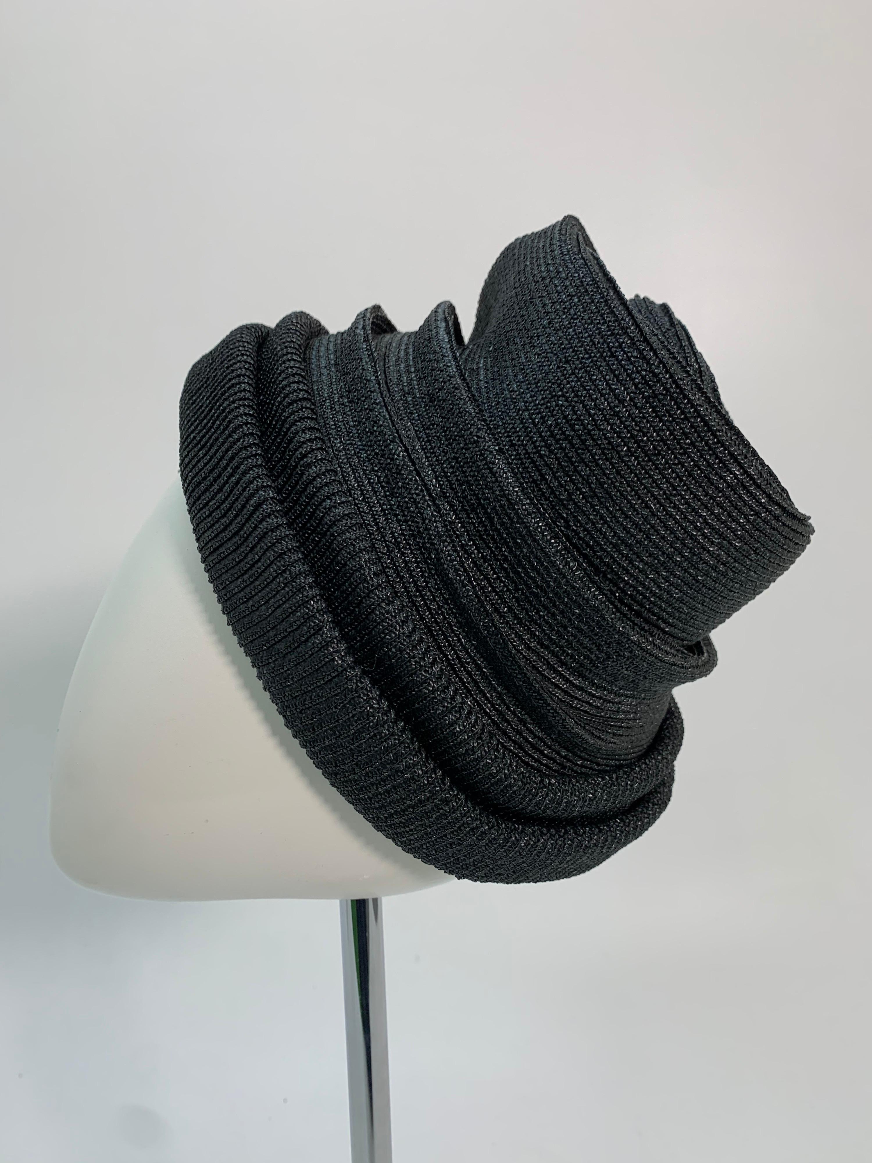 1950 John Frederics Black Straw Avant Guarde Sculpted Hat  In Excellent Condition For Sale In Gresham, OR