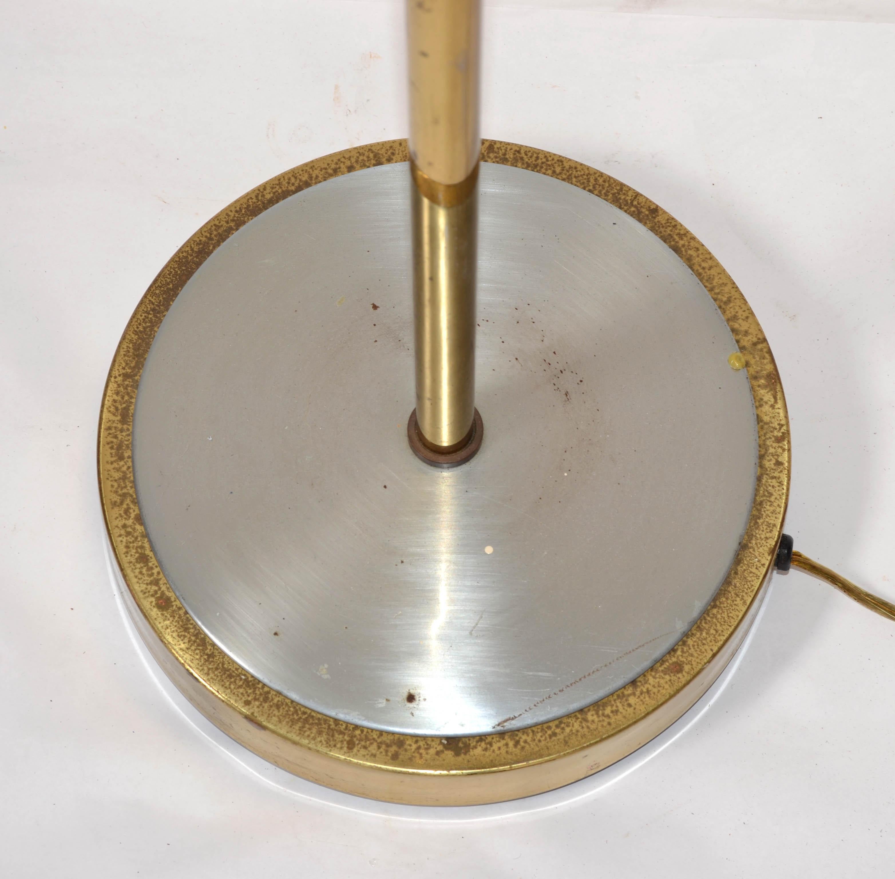 Lámpara de pie ajustable de acero y latón, estilo Koch & Lowy, 1950 en venta 7