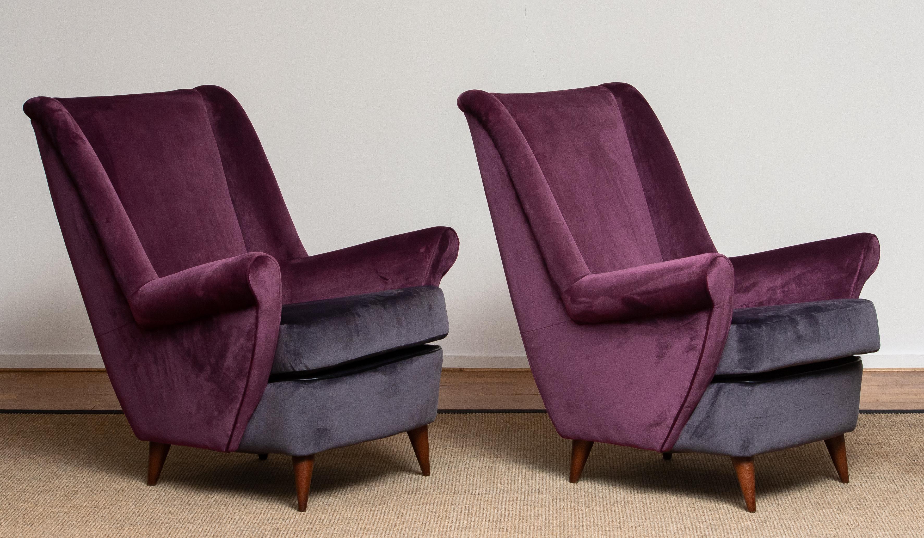 1950 Lounge / Easy Chair in Magenta by Designed Gio Ponti for ISA Bergamo, Italy 4