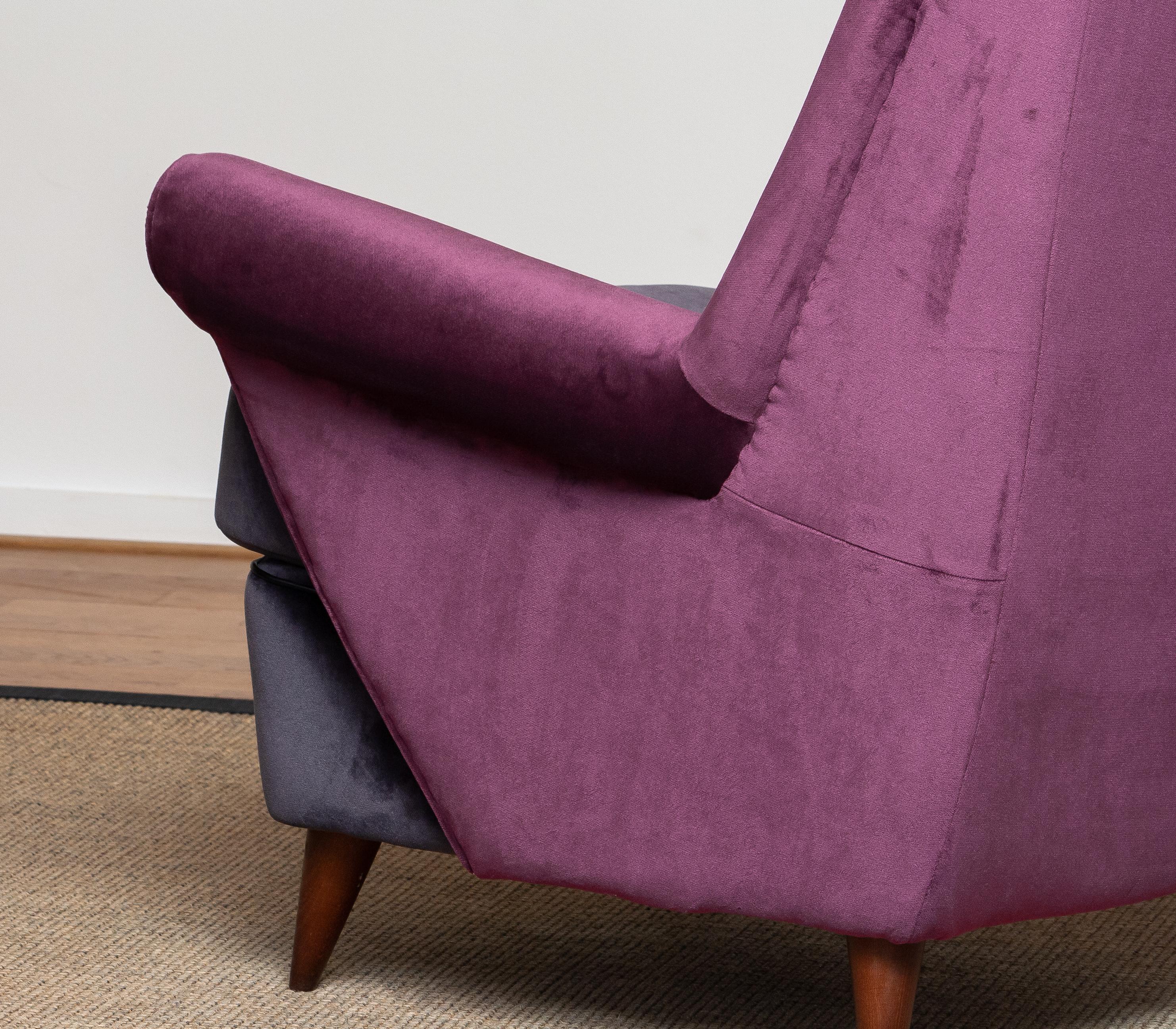 Velvet 1950 Lounge / Easy Chair in Magenta by Designed Gio Ponti for ISA Bergamo, Italy