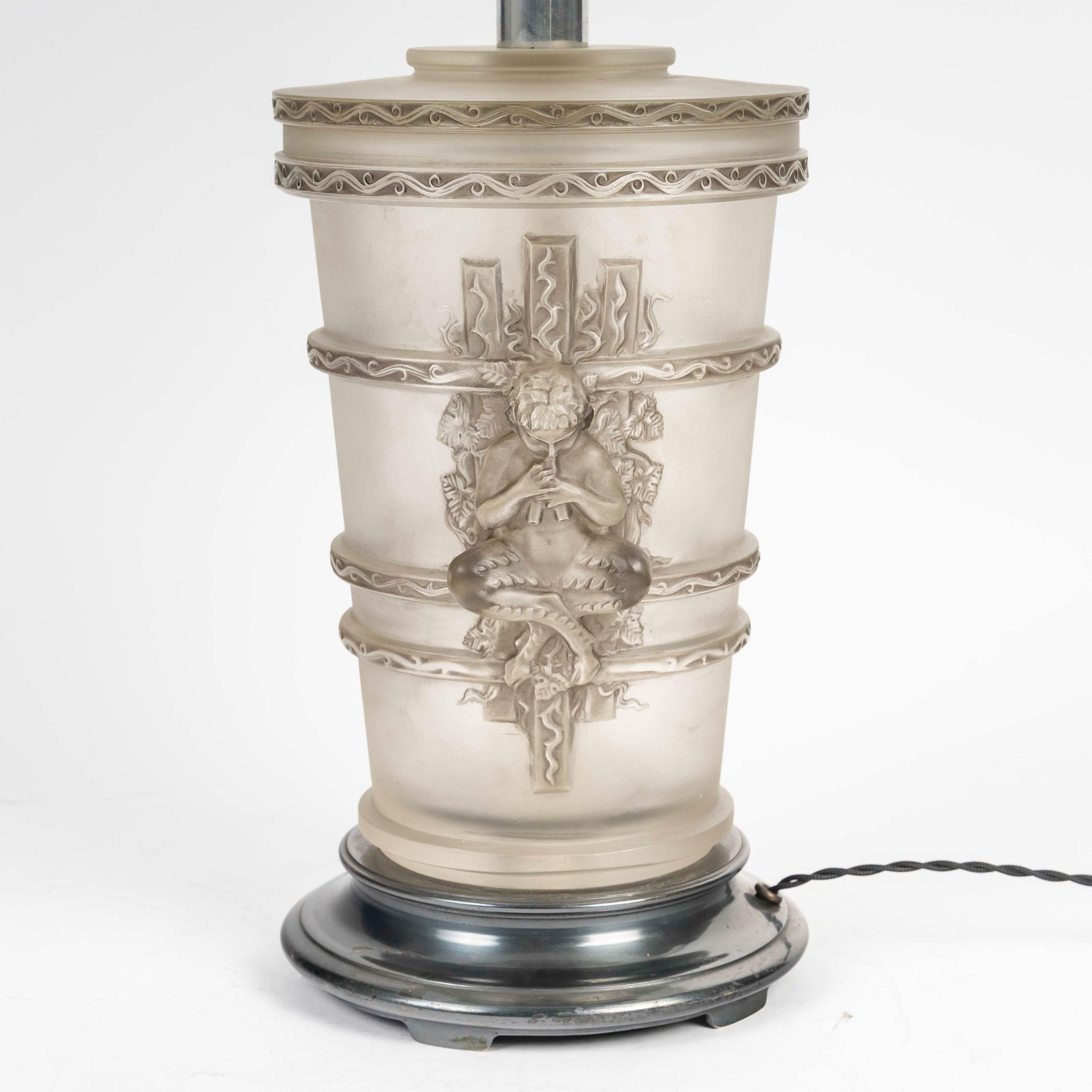 French 1950 Marc Lalique - Lamp Faune Pan Frosted Crystal with Grey Patina For Sale