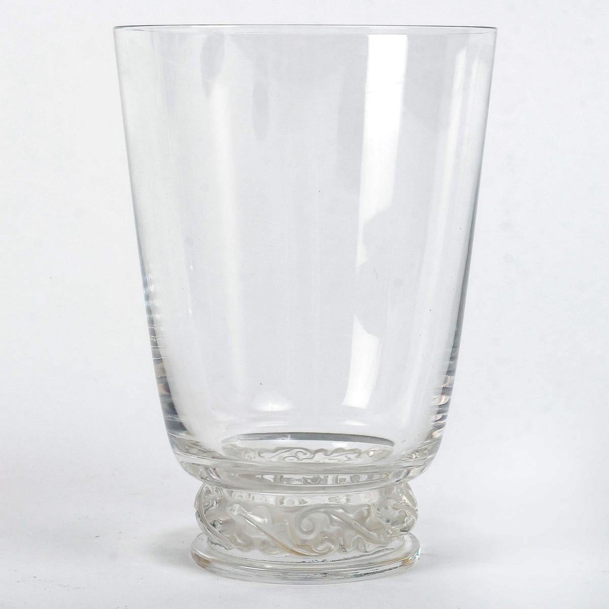 French 1950 Marc Lalique - Tablewares Saint Hubert Crystal Glasses Tumblers Goblets For Sale