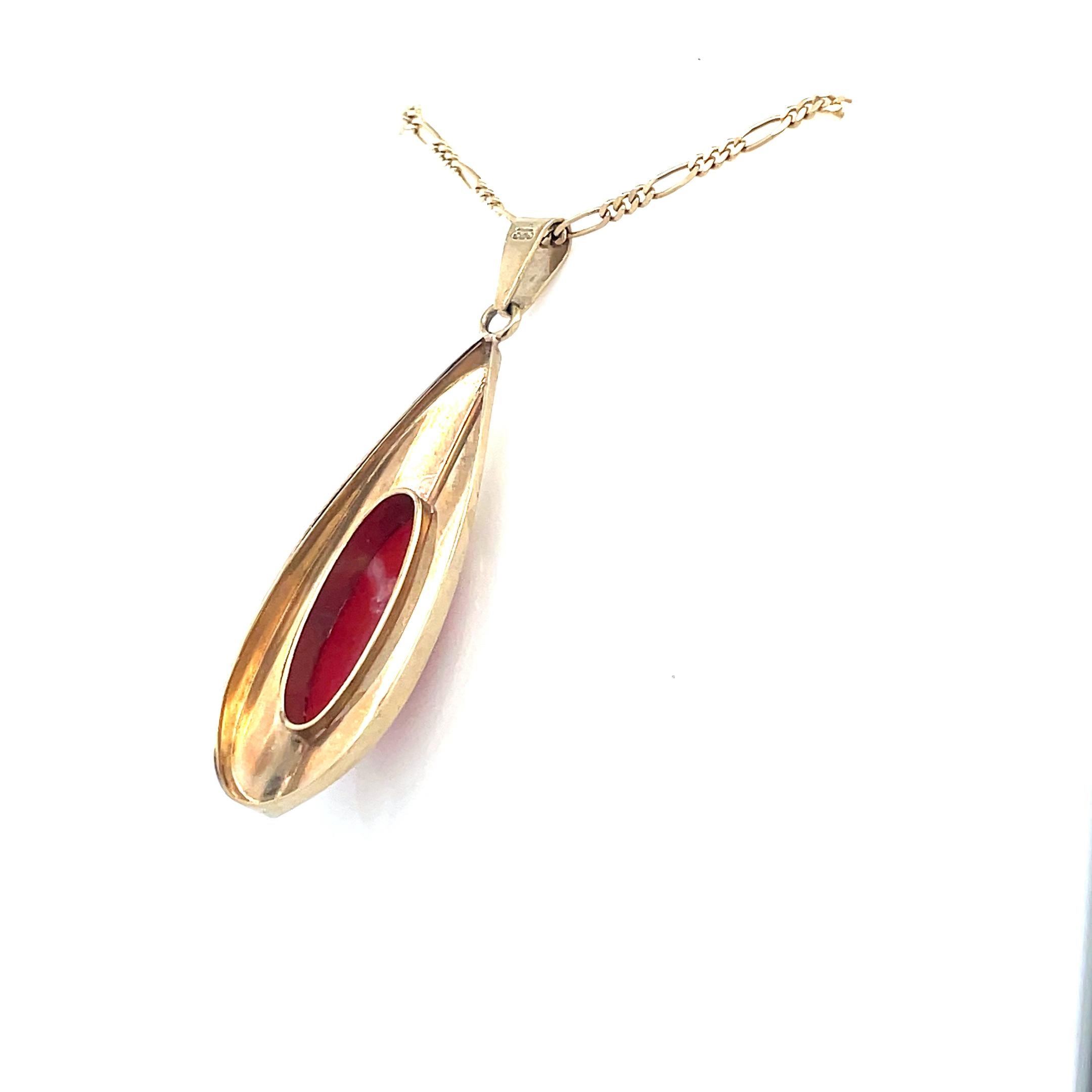 1950 Mid-Century Un-Dyed Intense Red Coral Pendant  In Excellent Condition In Lexington, KY