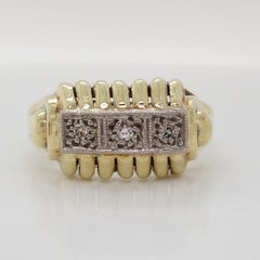 1950 Midcentury 14 Karat Yellow Gold Three-Stone Diamond Ring