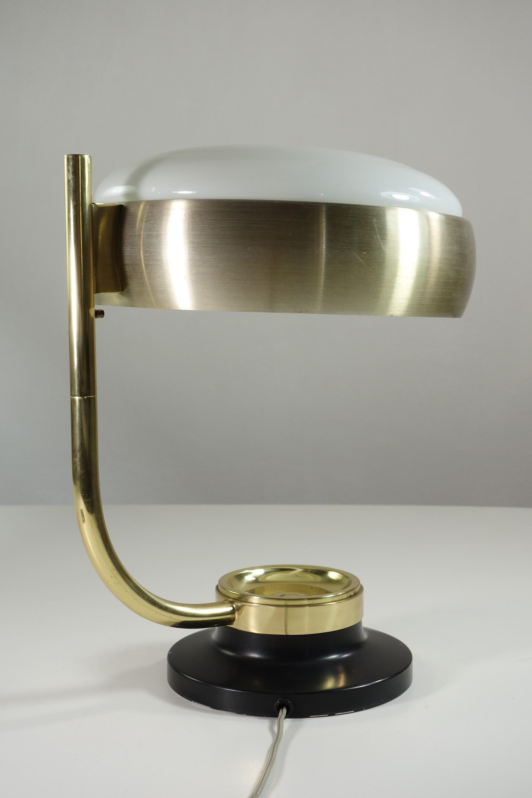 1950 Oscar Torlasco Lumi Milano Lampe de table italienne Midcentury Design en vente 5