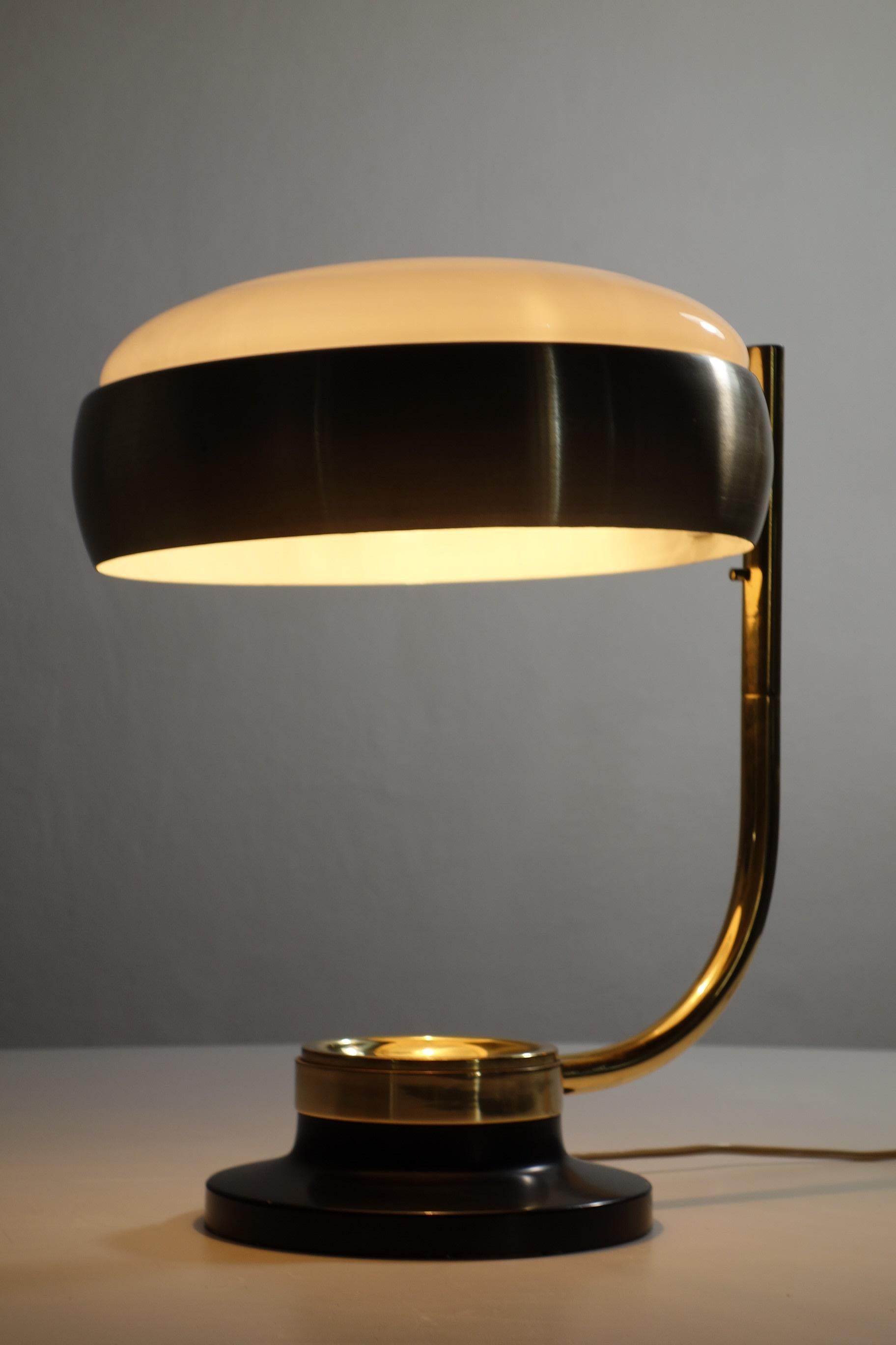 1950 Oscar Torlasco Lumi Milano Lampe de table italienne Midcentury Design en vente 7