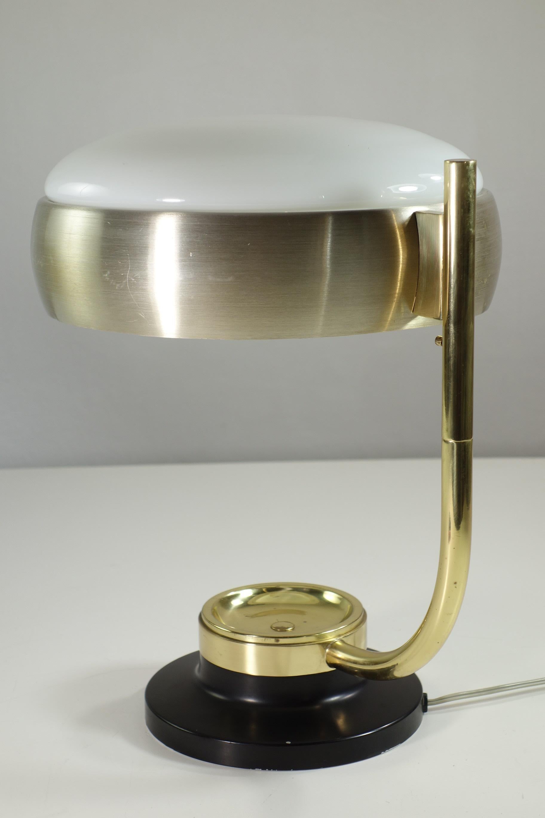 1950 Oscar Torlasco Lumi Milano Lampe de table italienne Midcentury Design en vente 3