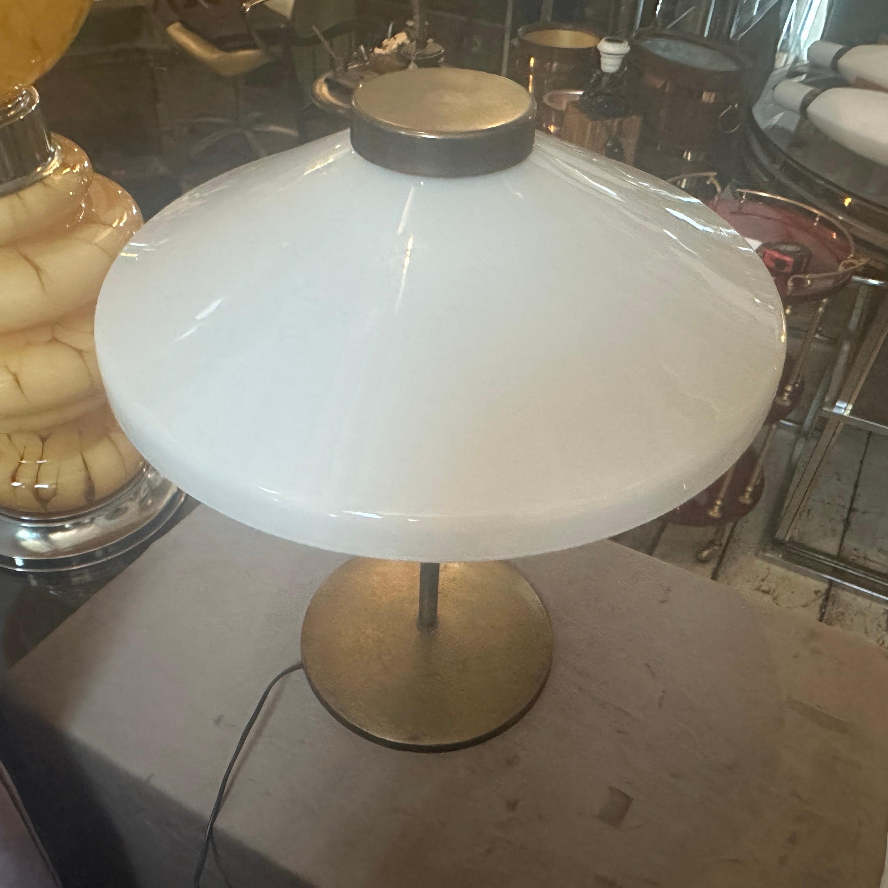 1950 Oscar Torlasco Style Mid-Century Modern Brass and Glass Italian Table Lamp For Sale 6