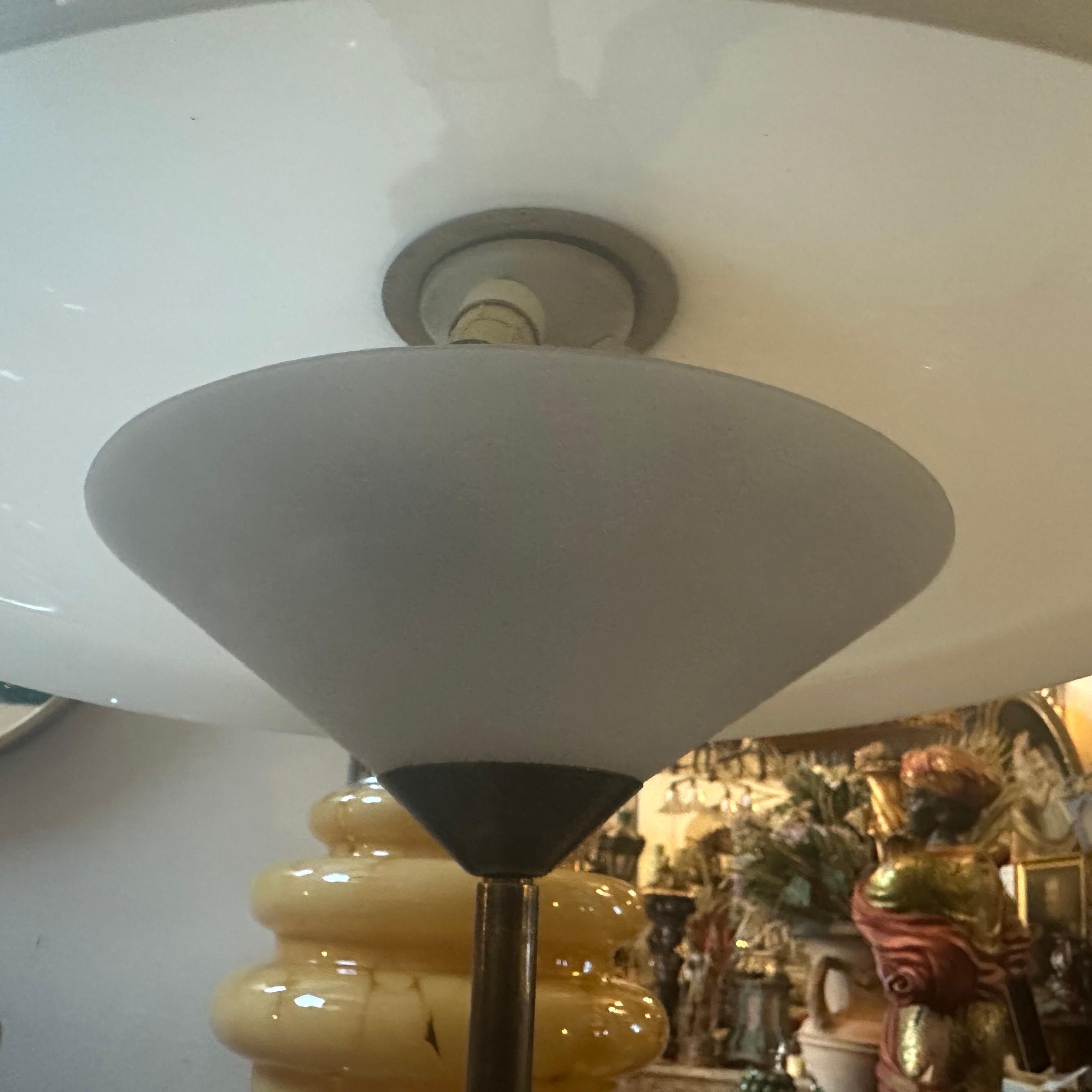 1950 Oscar Torlasco Style Mid-Century Modern Brass and Glass Italian Table Lamp For Sale 1