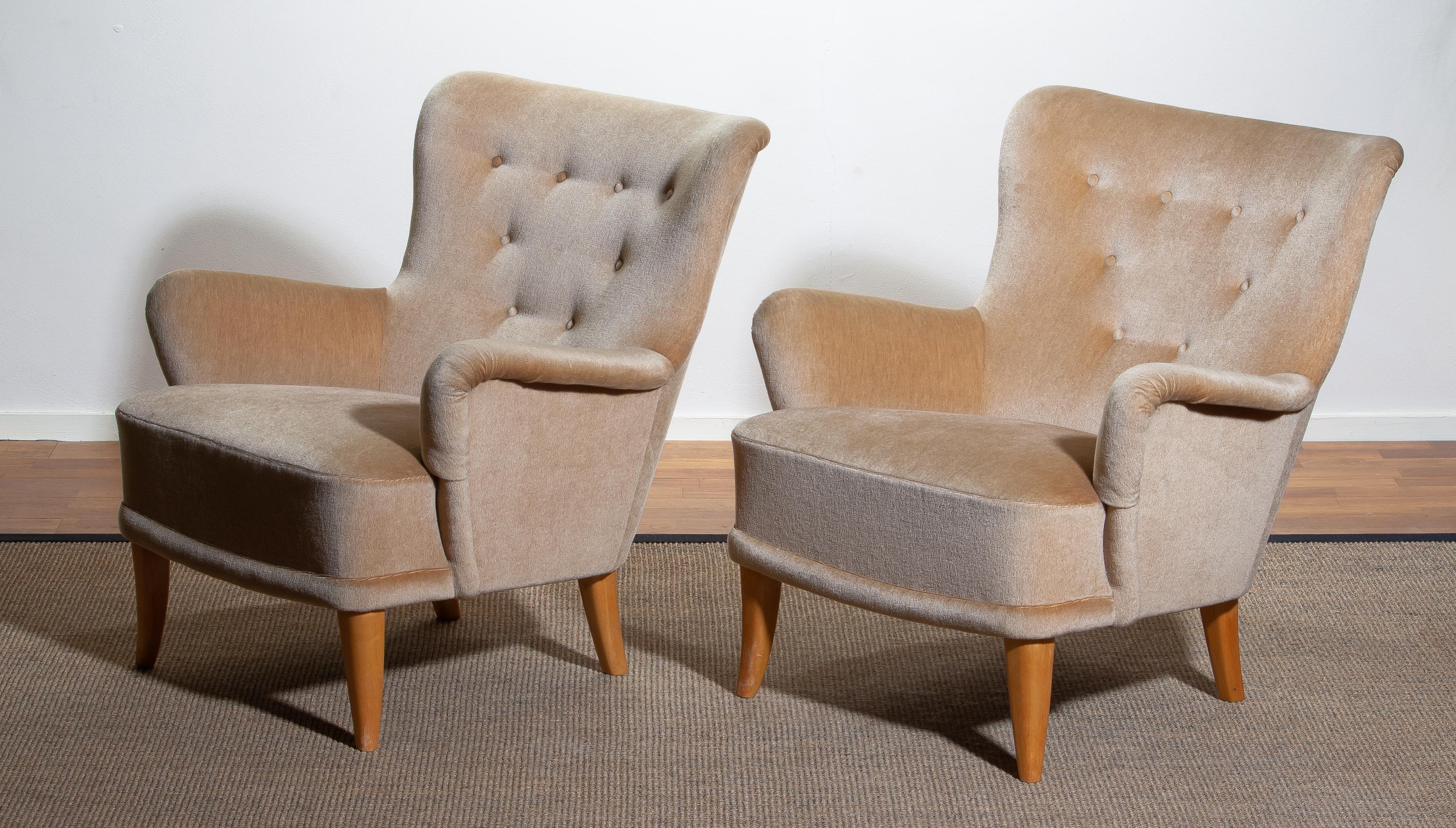1950, Pair Beige Velvet Lounge Chairs by Carl Malmsten for O.H. Sjögren Sweden 4
