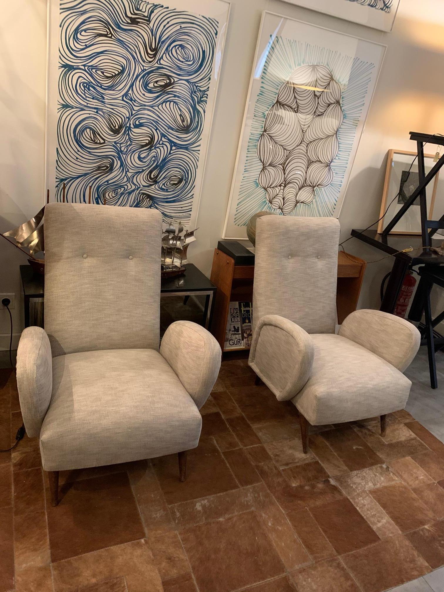 1950 Pair of Italian Armchairs For Sale 6