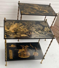 1950′ Paire de tables de la Maison Baguès décor en bambou en bronze doré avec laque chinoise.