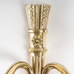 1950 Paire d'appliques néoclassiques en bronze de la maison Lucien Gau