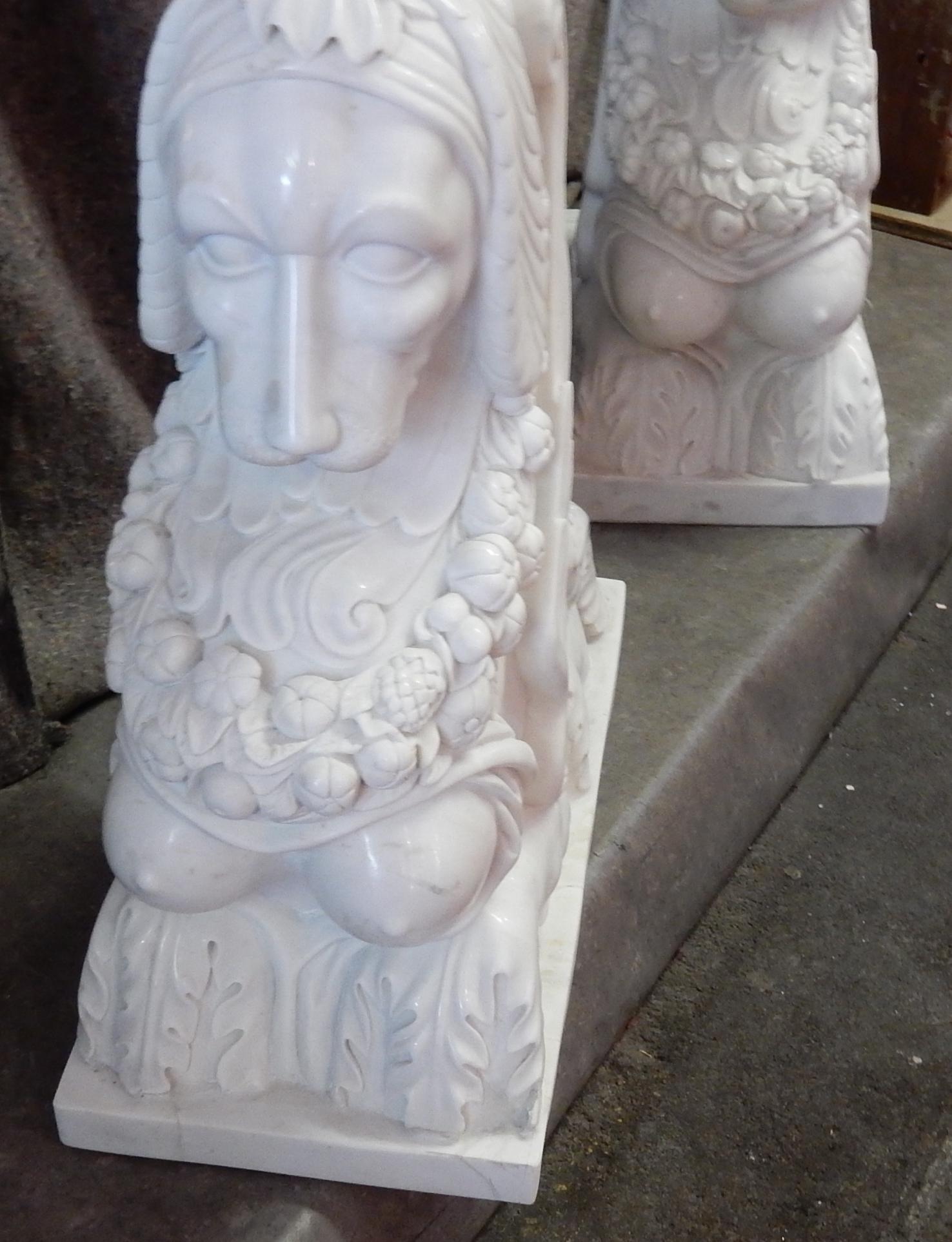 Neoclassical 1950 Pair of Statuary White Marble Sphinxes For Sale