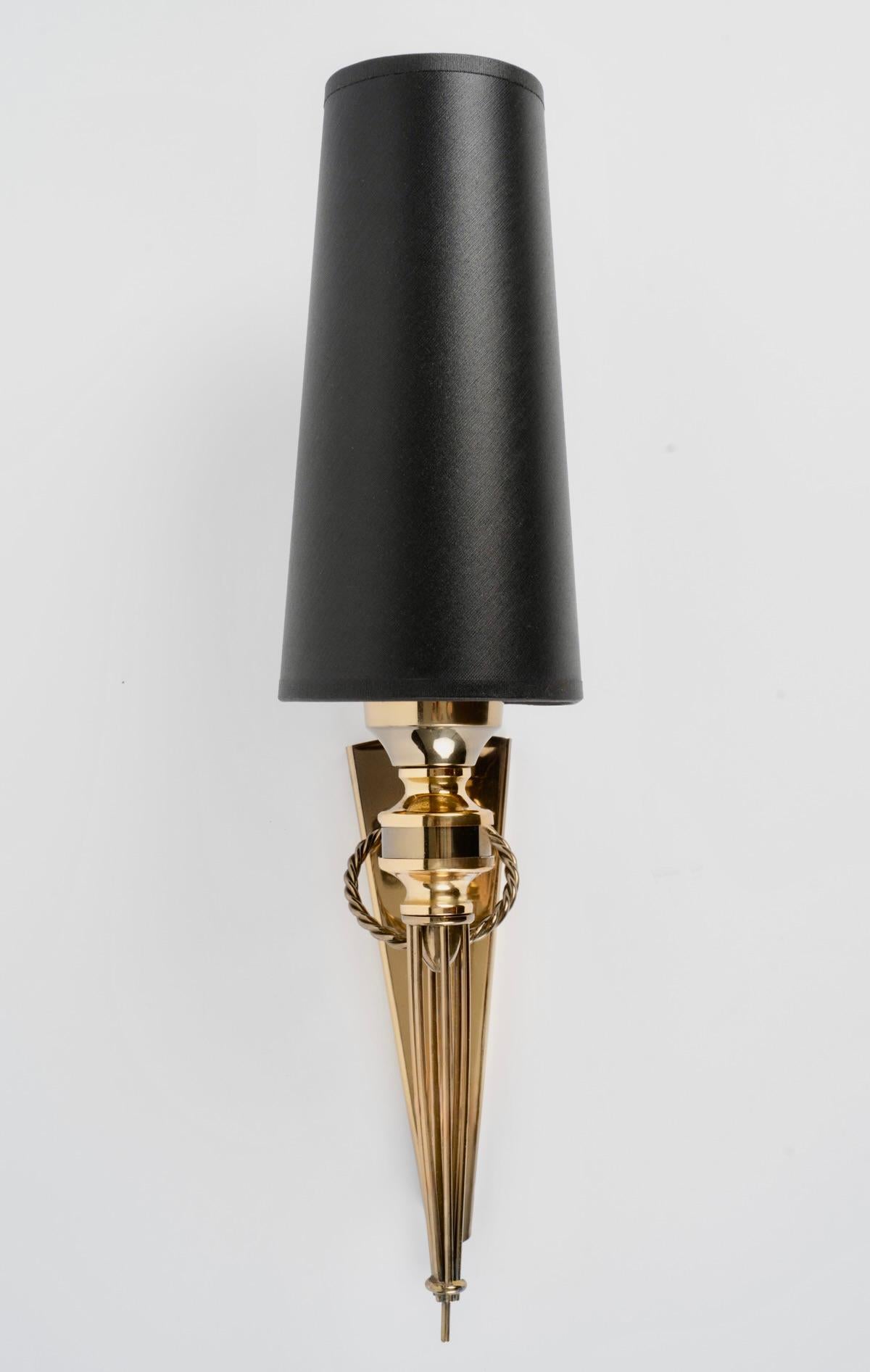 1950 Pareja de lámparas de pared con anillos Atelier Petitot en venta 1