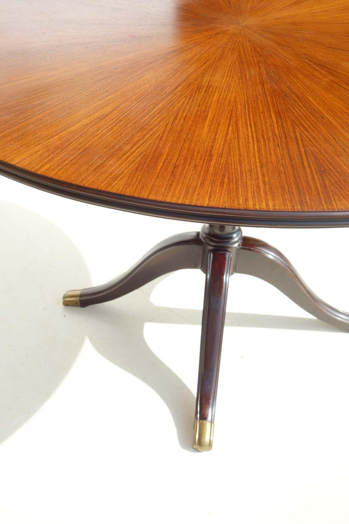 1950 Paolo Buffa Permanente Cantu Midcentury Italy Design Wood Dining Table In Excellent Condition For Sale In Brescia, IT