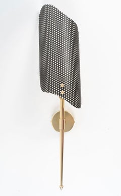 1950 Rara coppia di appliques in ottone e metallo traforato di Mathieu Matégot