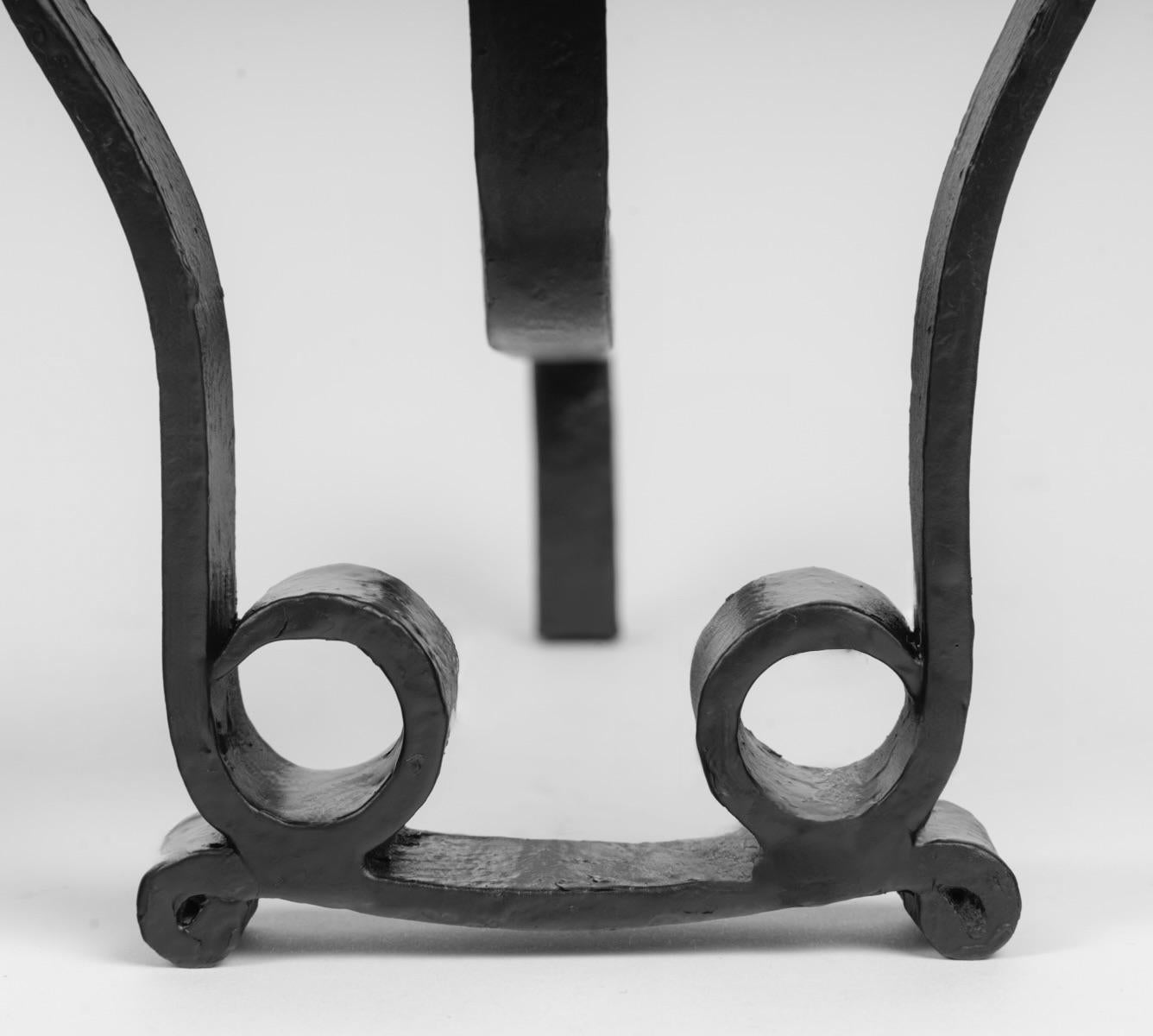 1950 Rare pair of wrought iron bull's head andirons, Vallauris workshops In Good Condition For Sale In Saint-Ouen, FR