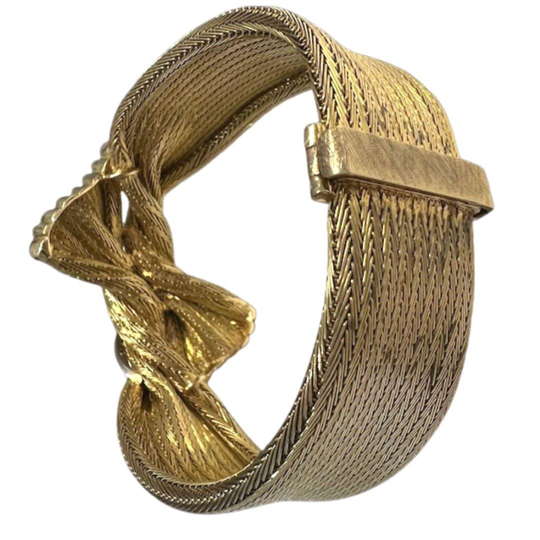 1950 Retro Design with Diamonds Yellow Gold Bracelet In Good Condition For Sale In MADRID, ES
