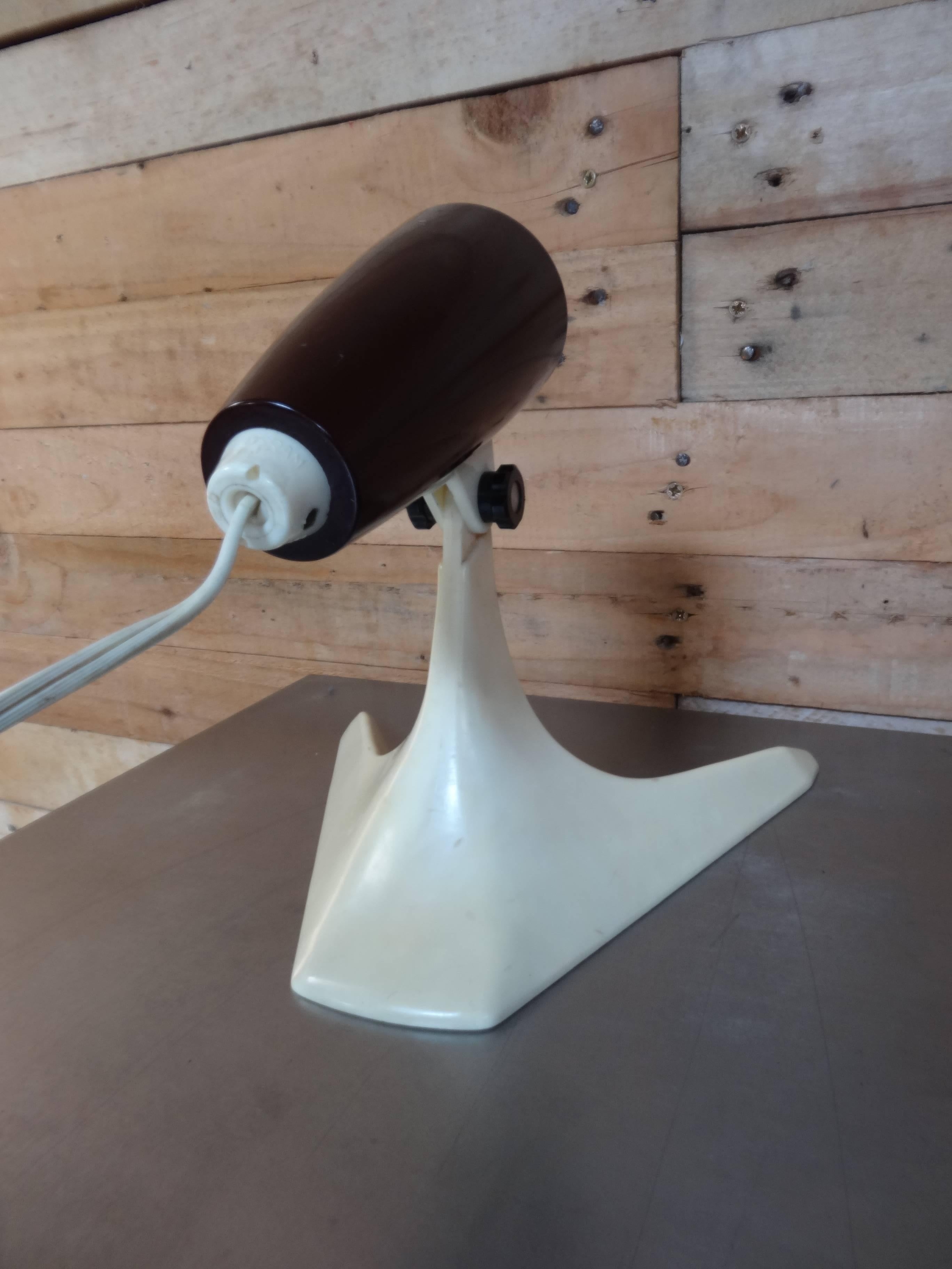 Lampe de table ou de bureau rétro vintage en plastique Spoutnik de 1950 Bon état - En vente à Markington, GB