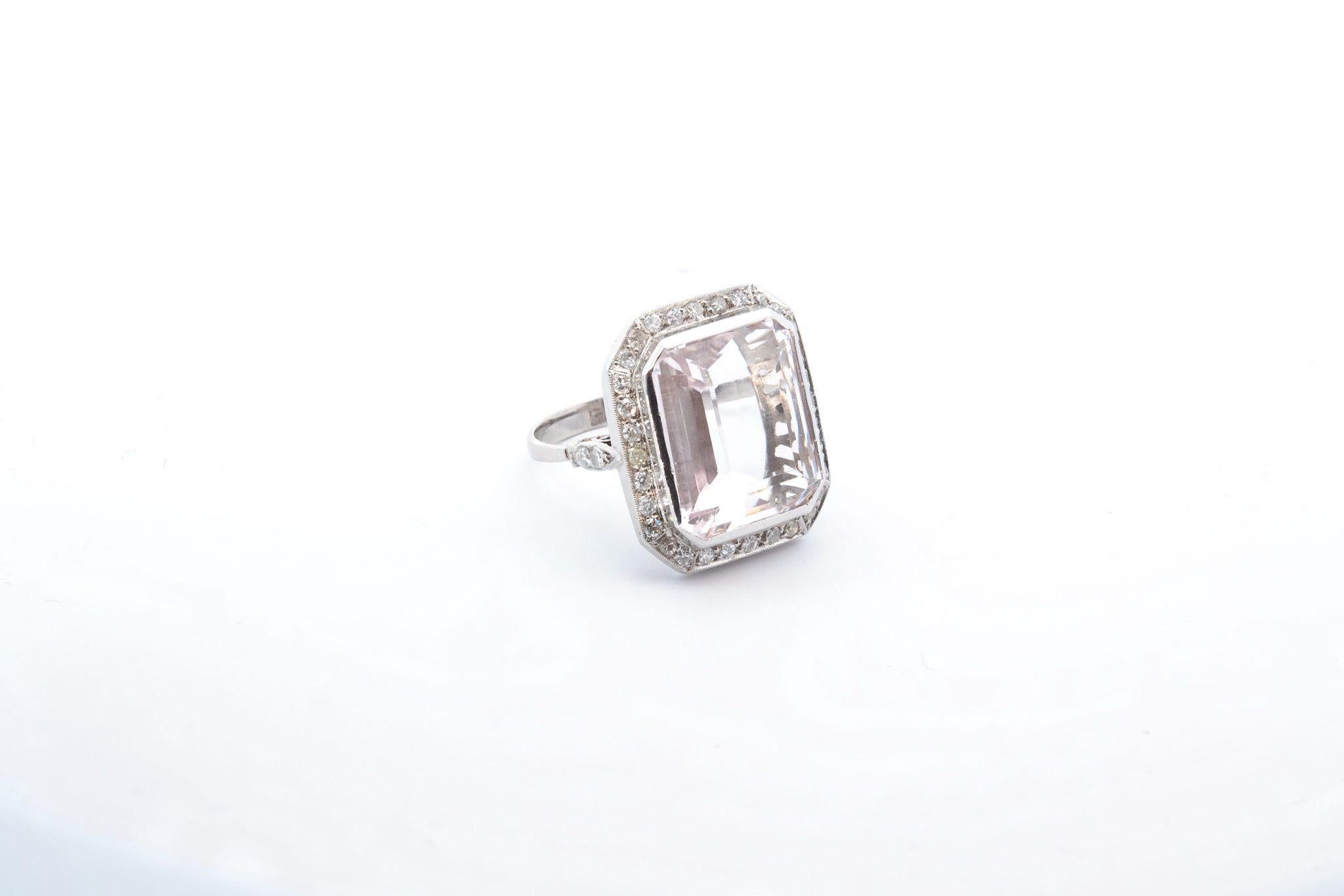 Octagon Cut 1950 ring with natural morganite of 14.5 carats and 32 diamonds  For Sale