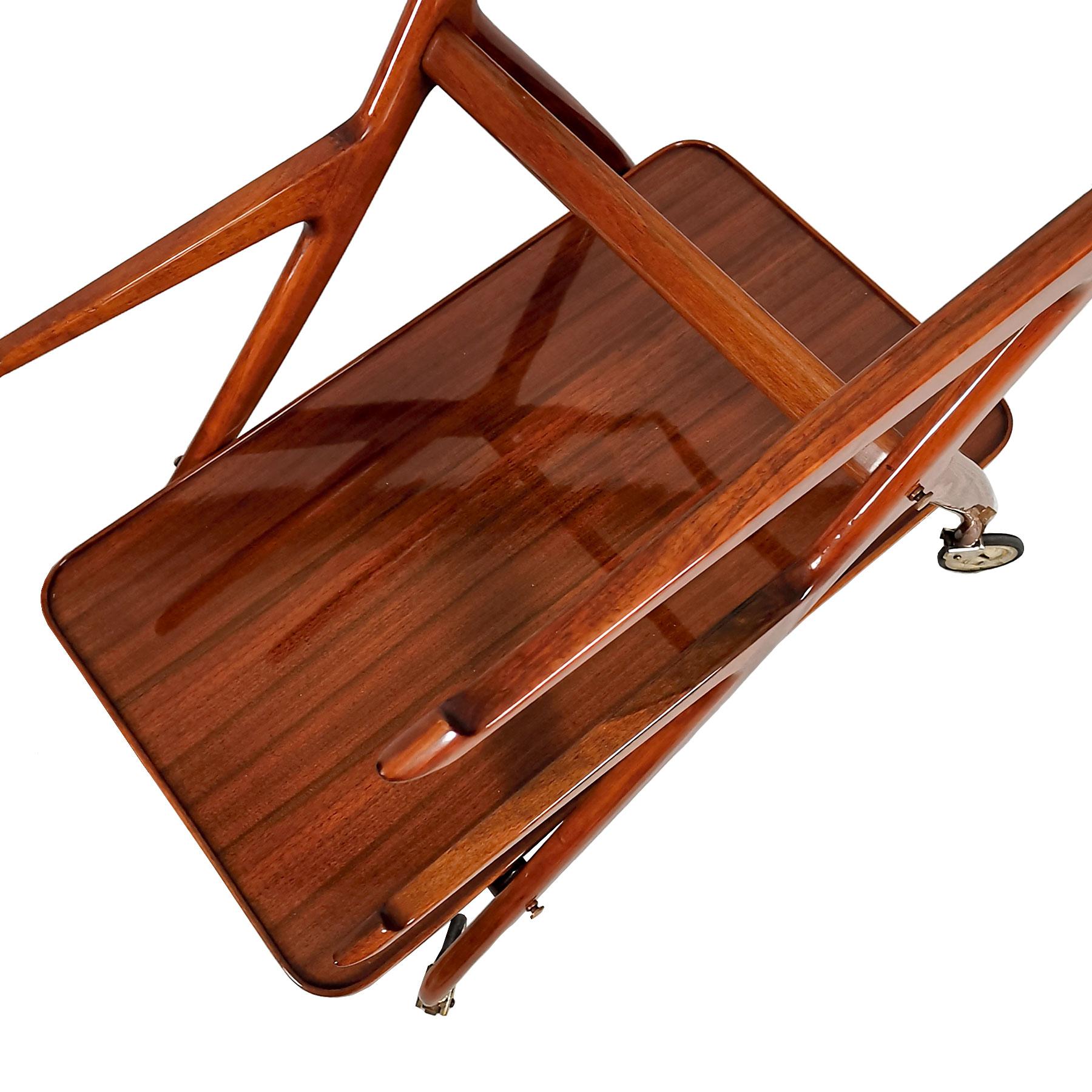 1950s Bar Cart by Cesare Lacca, Walnut, Removable Trays, Brass, Italy 3