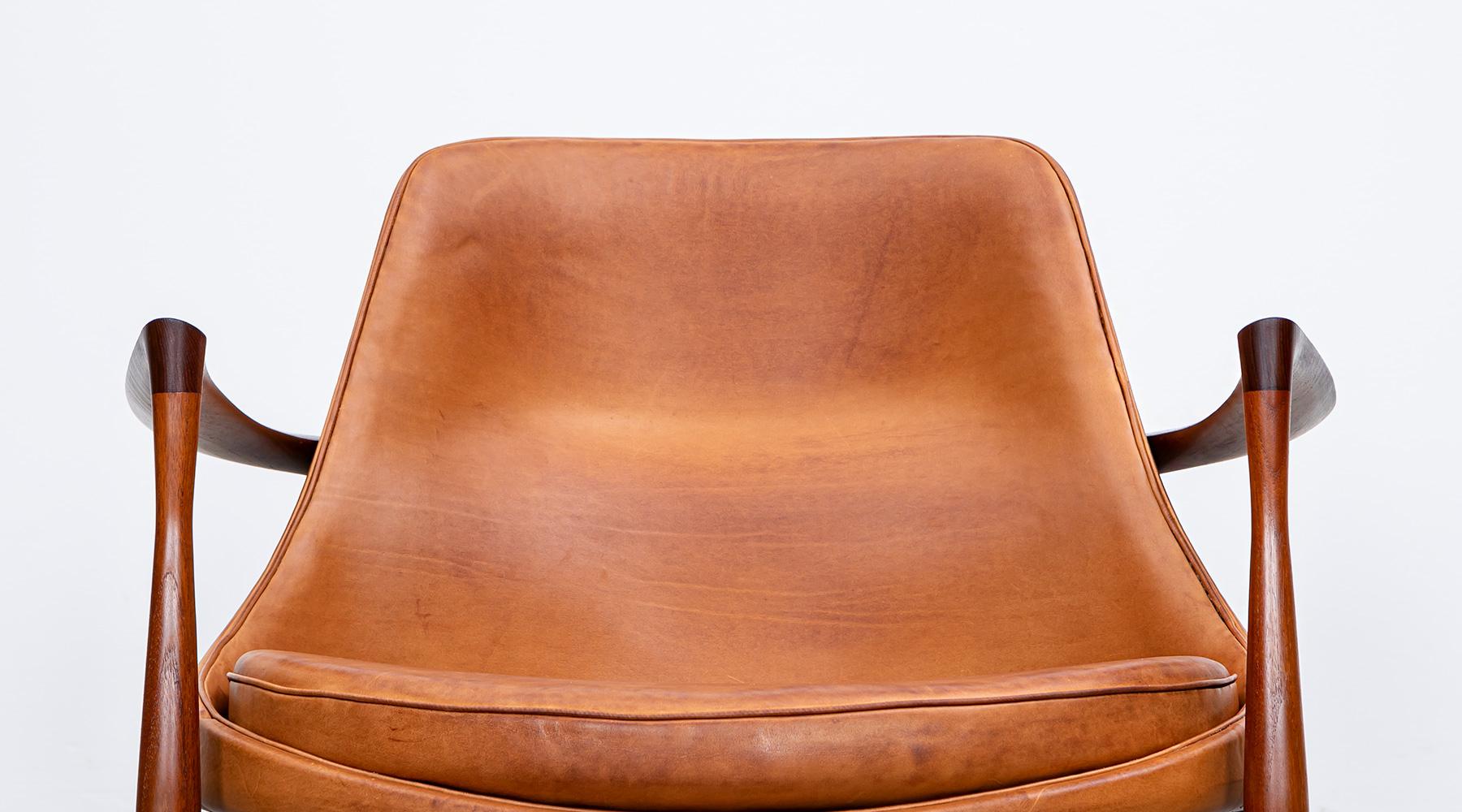 1950's Brown Wooden and Leather Pair of Lounge Chairs by Ib Kofod-Larsen 12