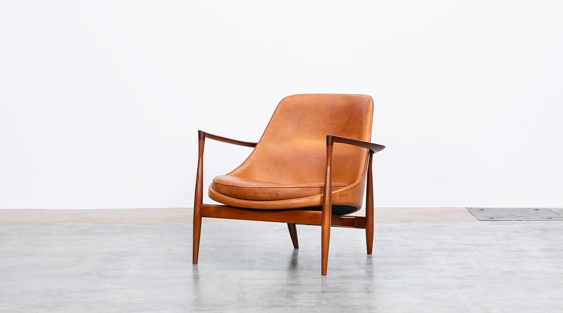 Mid-20th Century 1950's Brown Wooden and Leather Pair of Lounge Chairs by Ib Kofod-Larsen
