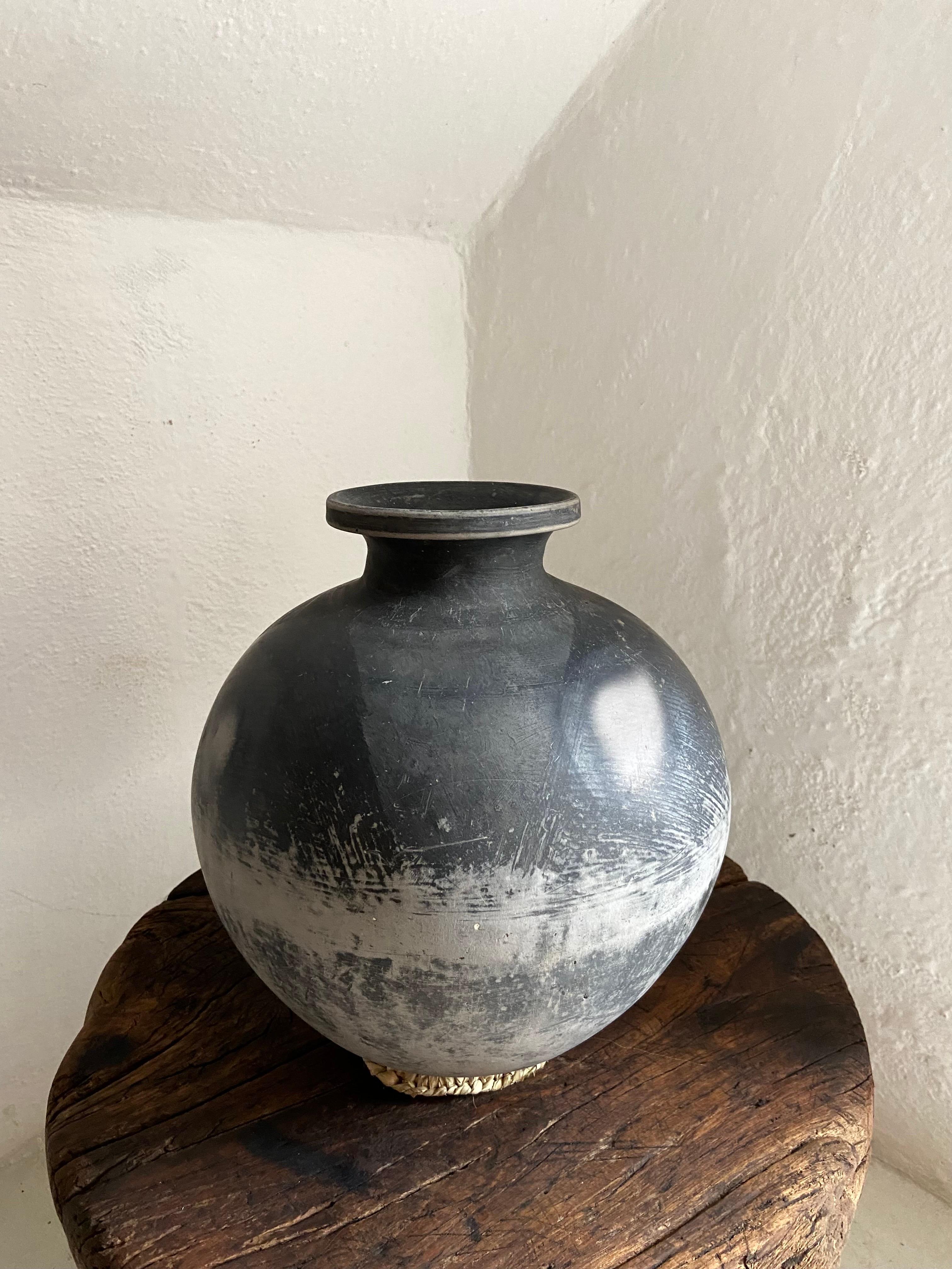 1950's Ceramic Mezcal Vessel from Oaxaca, Mexico In Fair Condition In San Miguel de Allende, Guanajuato