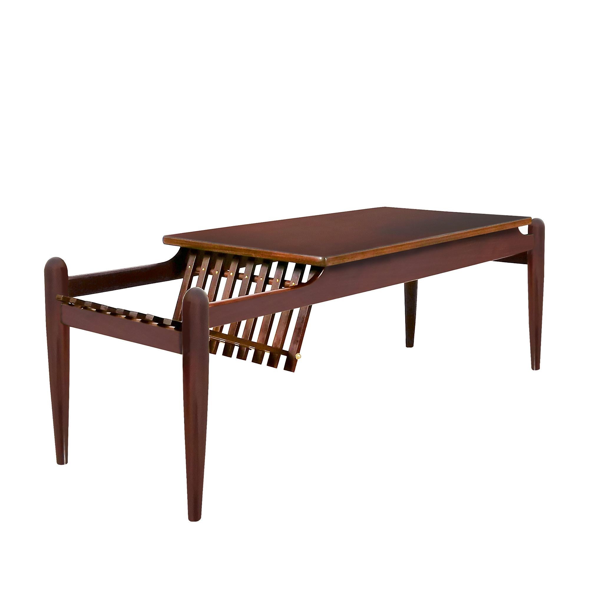Mid-Century Modern Coffee Table with Magazine Rack, Mahogany and Brass - Italy For Sale 3