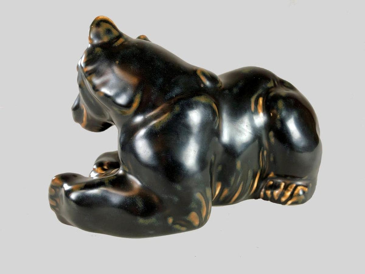 Scandinave moderne Figurine d'ours danois Knud Kyhn des années 1950 pour Royal Copenhagen en vente