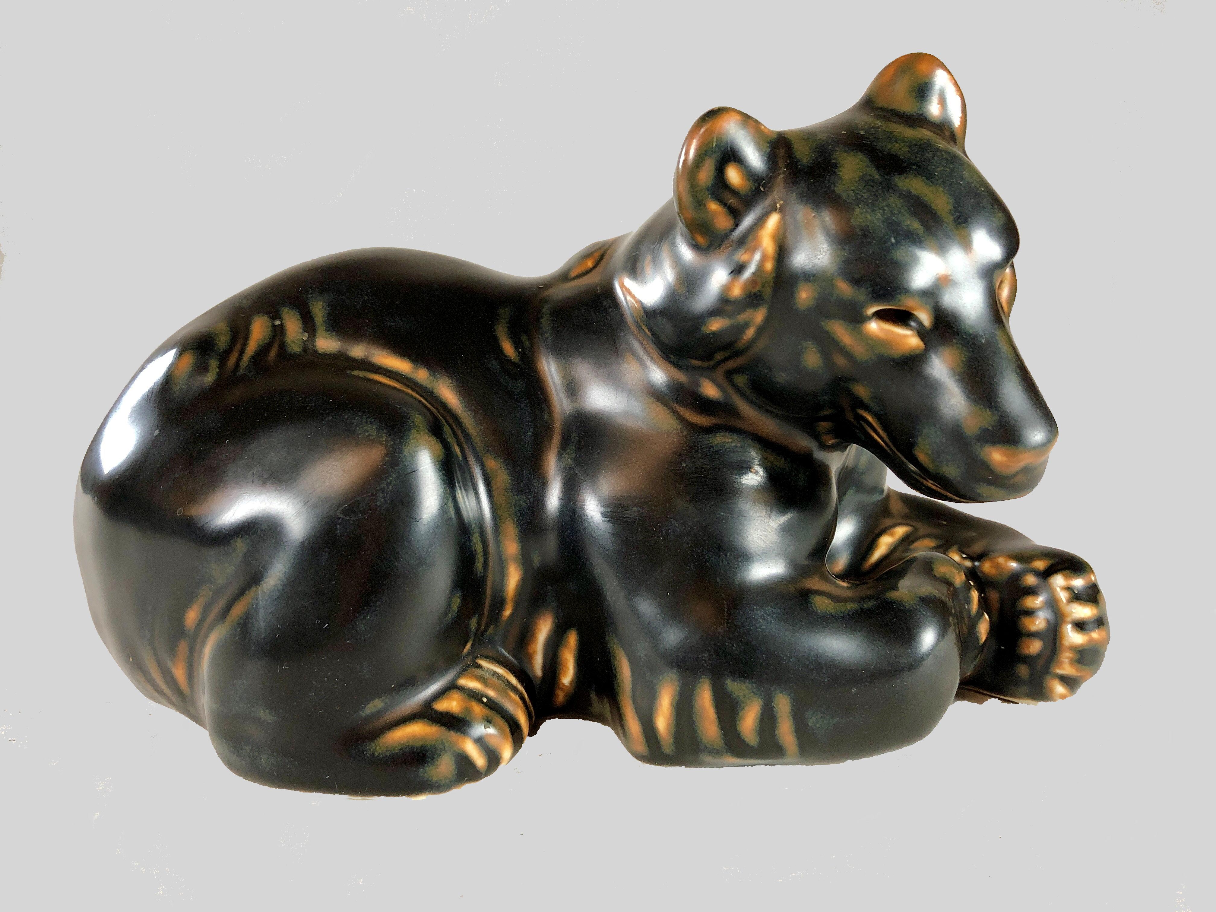 Figurine de mère ourse danoise des années 1950 de Knud Kyhn pour Royal Copenhagen Bon état - En vente à Knebel, DK