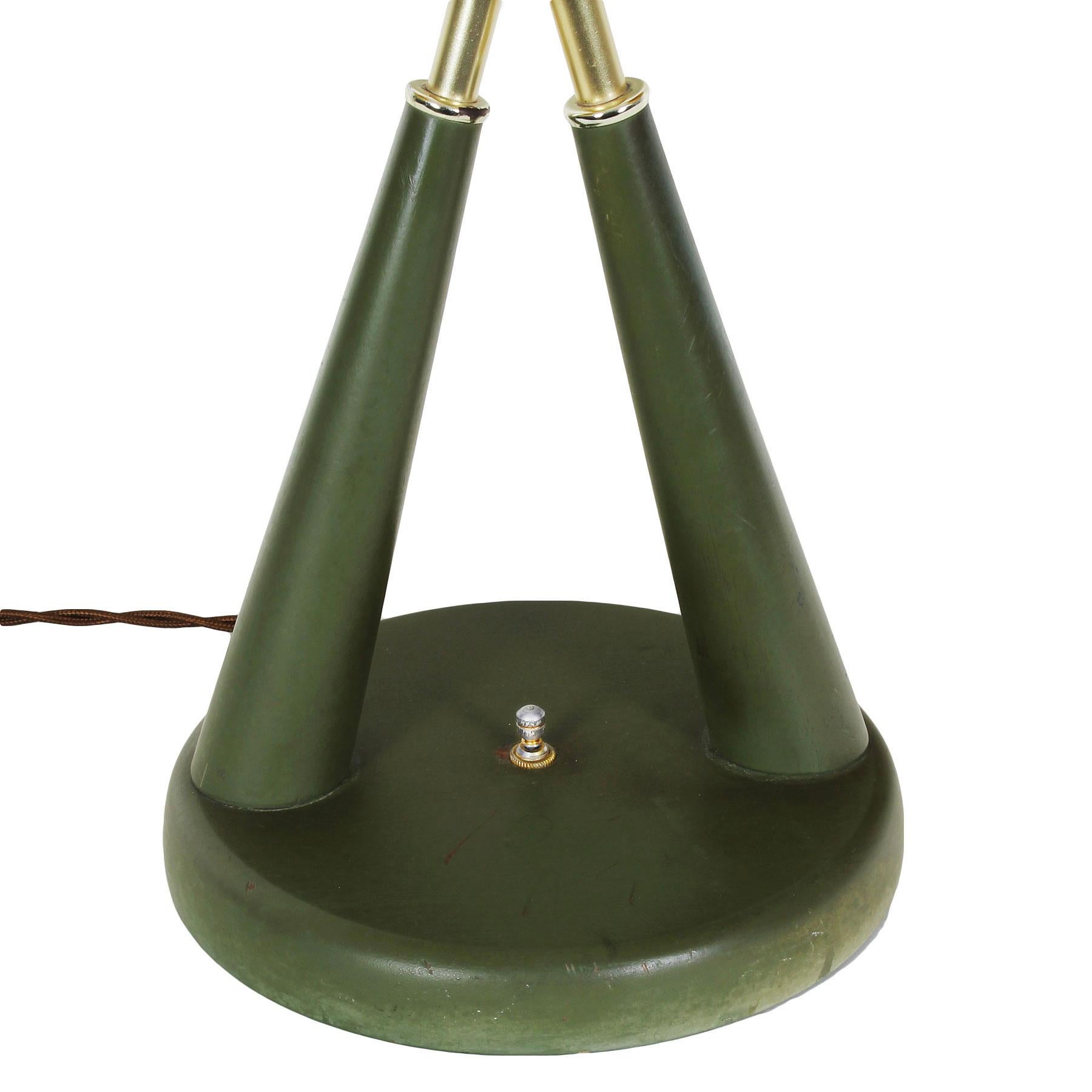 Mid-Century Modern Double Desk Lamp, Fiberglass and Aluminium, Orientable - USA In Good Condition For Sale In Girona, ES