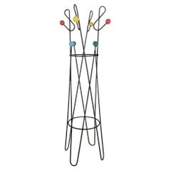 Grand porte-manteau des années 1950 par Roger Ferraud, tubes d'acier, boules peintes, France