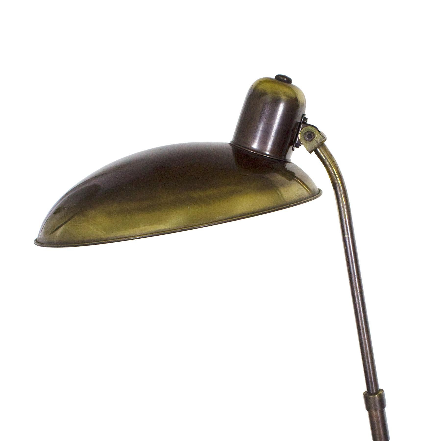 1950s Pair of Desk Lamps, Patinated Brass, Inclinations Systems, Italy In Good Condition In Girona, ES