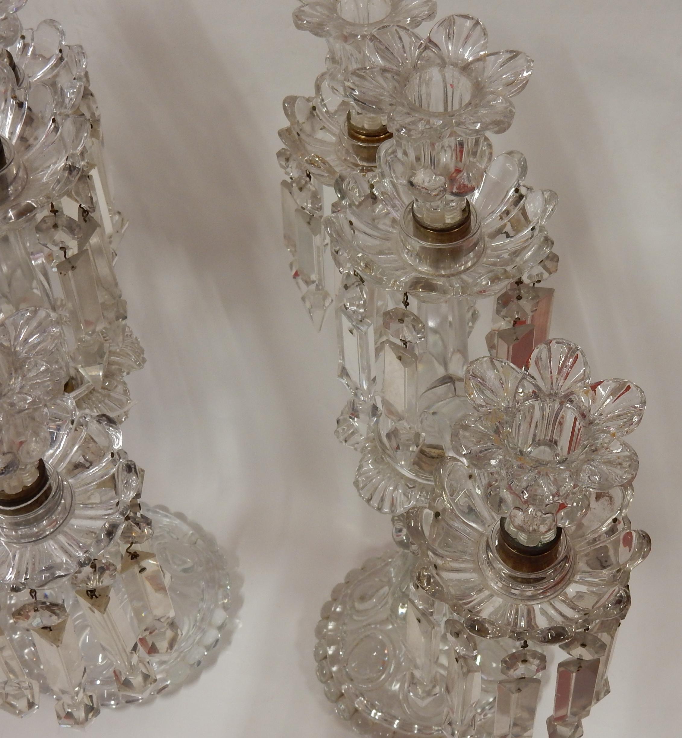 1950 Serie 4 Candlesticks Baccarat Signed with 2 Arms Pearl Socks, Cut Prims For Sale 5